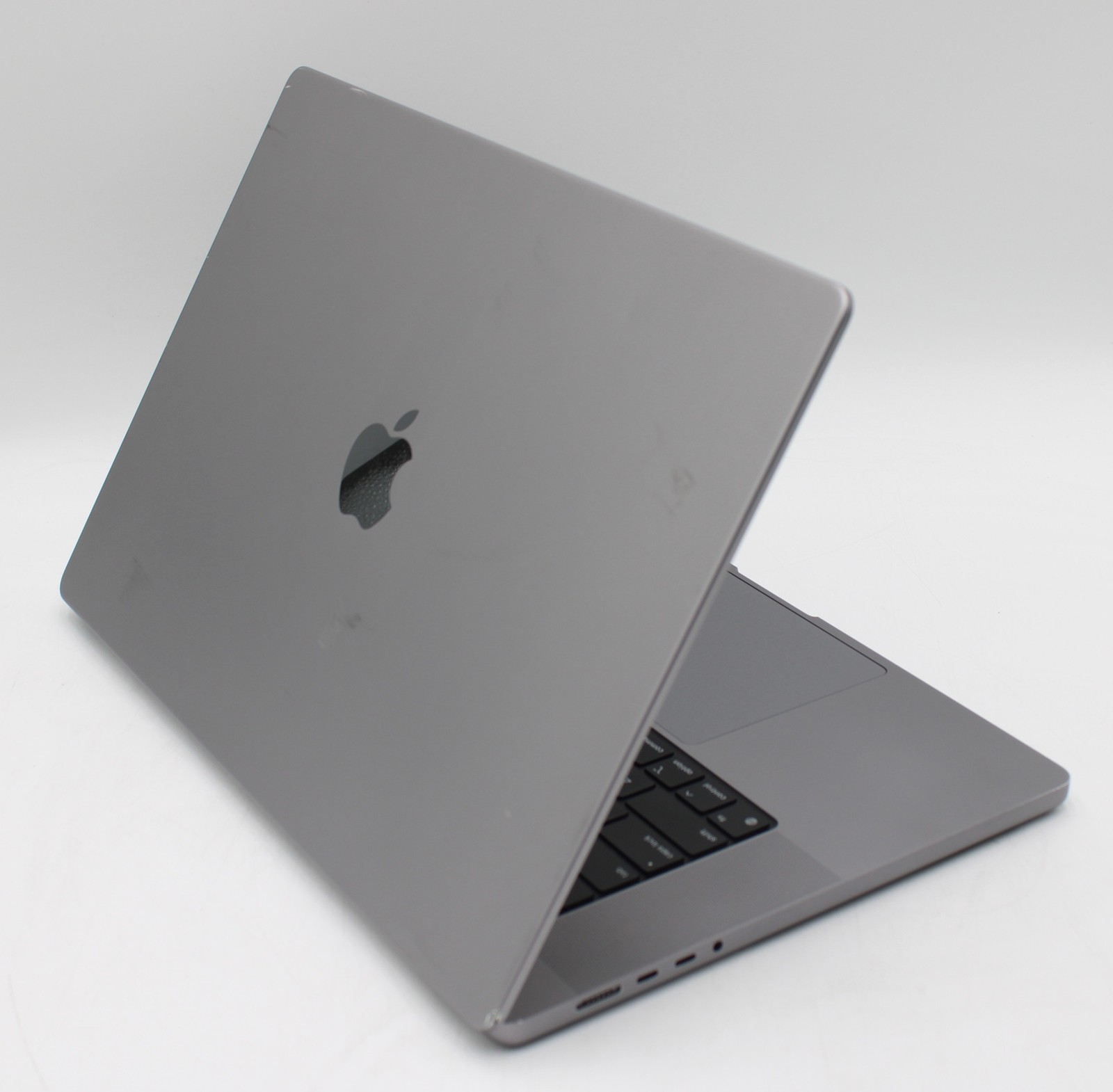 Apple MacBook Pro A2485 M1 Max – 64GB – 2TB SSD – macOS Tahoe – Cosmetic