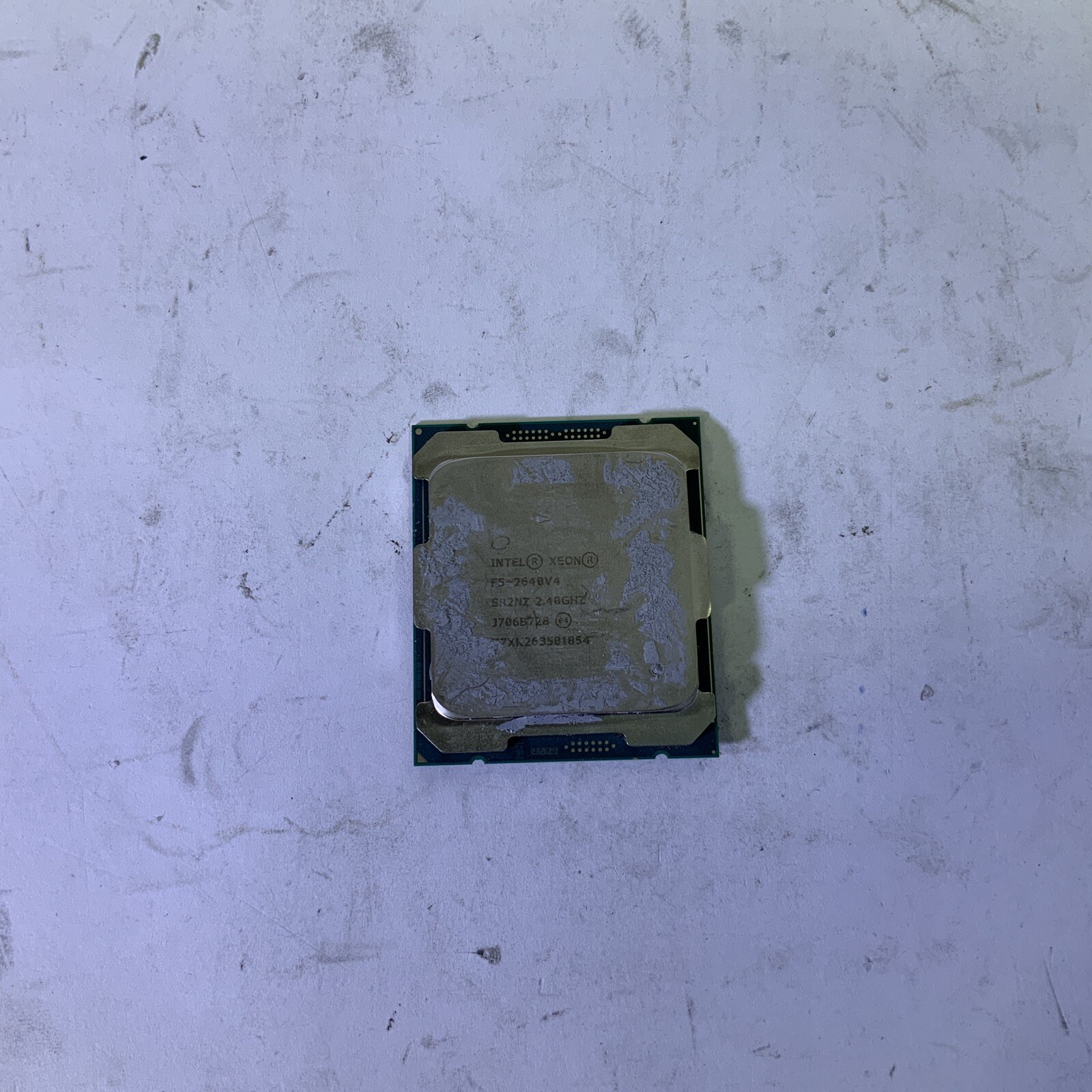 Intel Xeon E5-2640 v4 SR2NZ 2.40GHz 25MB 10-Core LGA2011-3 CPU Processor- JJ P4B