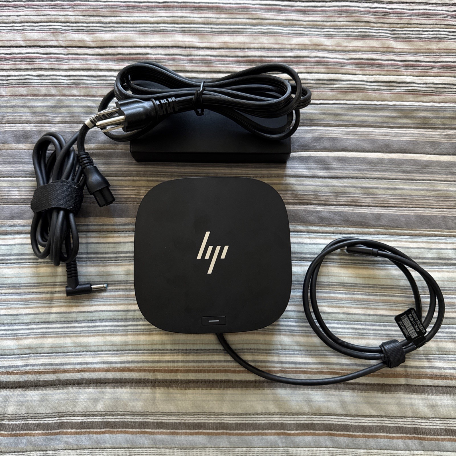 HP G5 USB-C Docking Station – Black (5TW10UT#ABA)