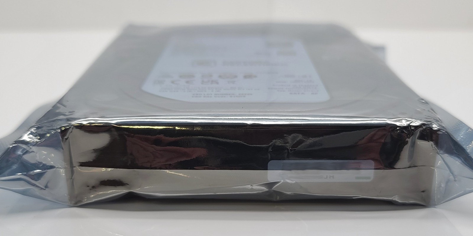 Recertified Seagate SkyHawk AI 8TB 3.5″ SATA Hard Drive ST8000VE001 (China)