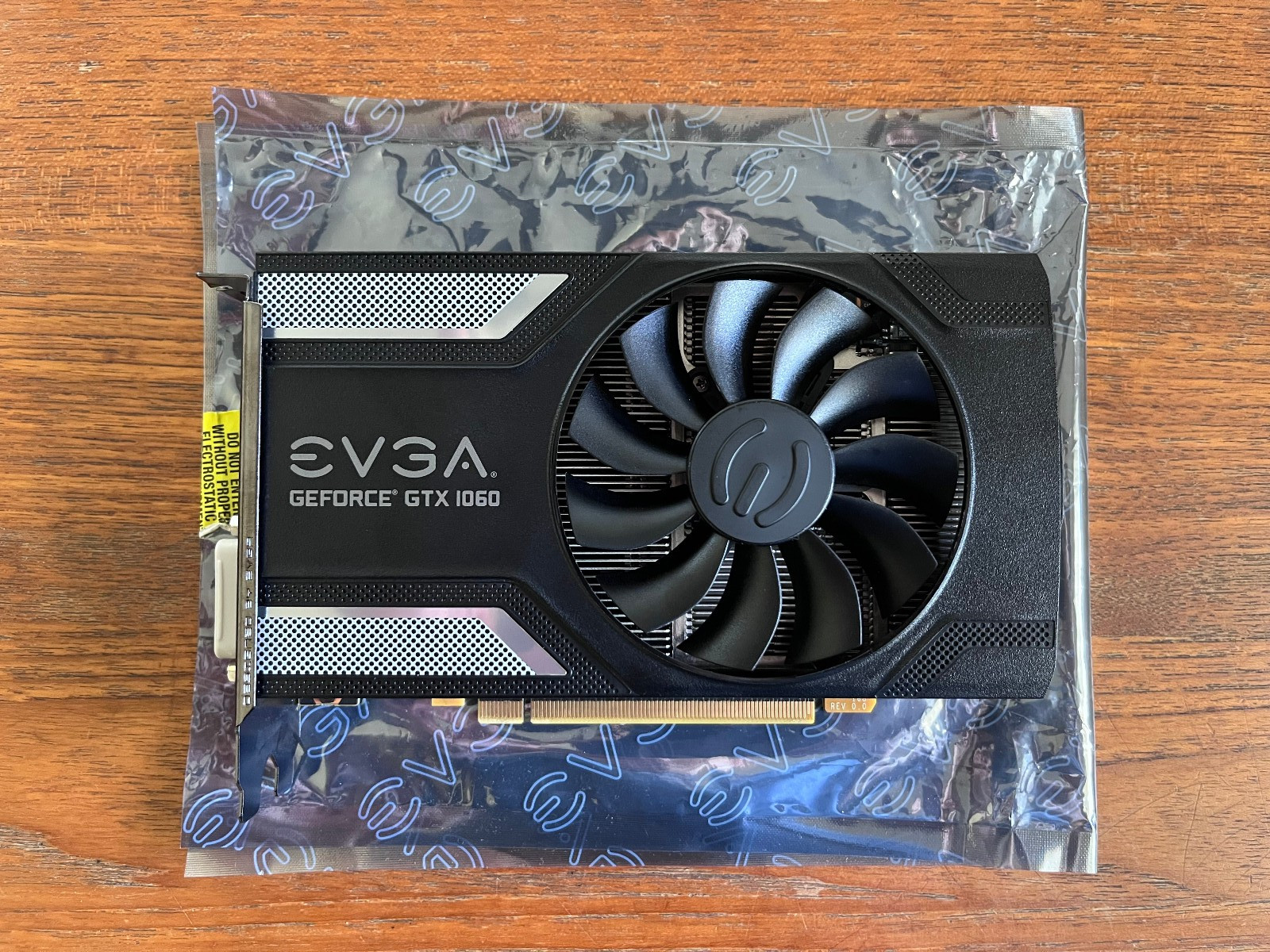 EVGA GEFORCE GTX 1060 SC 6GB GDDR5 06G-P4-6163-KR GRAPHICS CARD