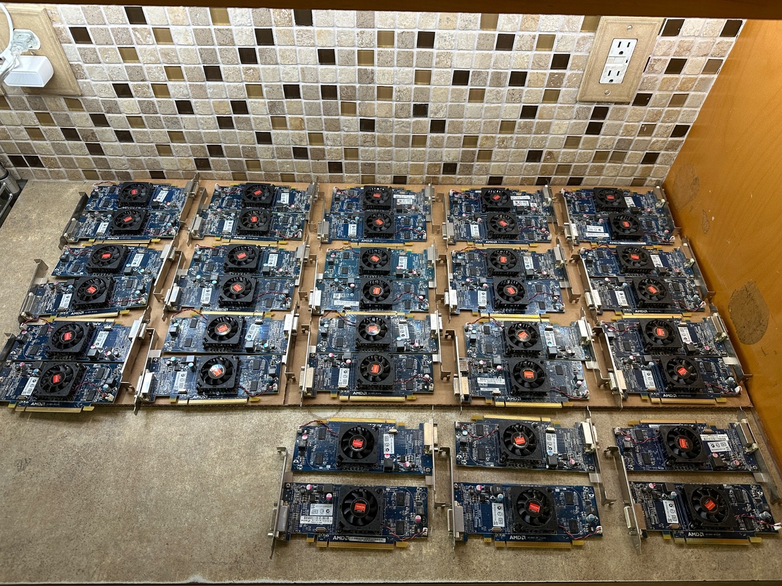 LOT OF 35 Dell AMD RADEON HD 5450 Graphics Card 512MB DDR3 0XF27T