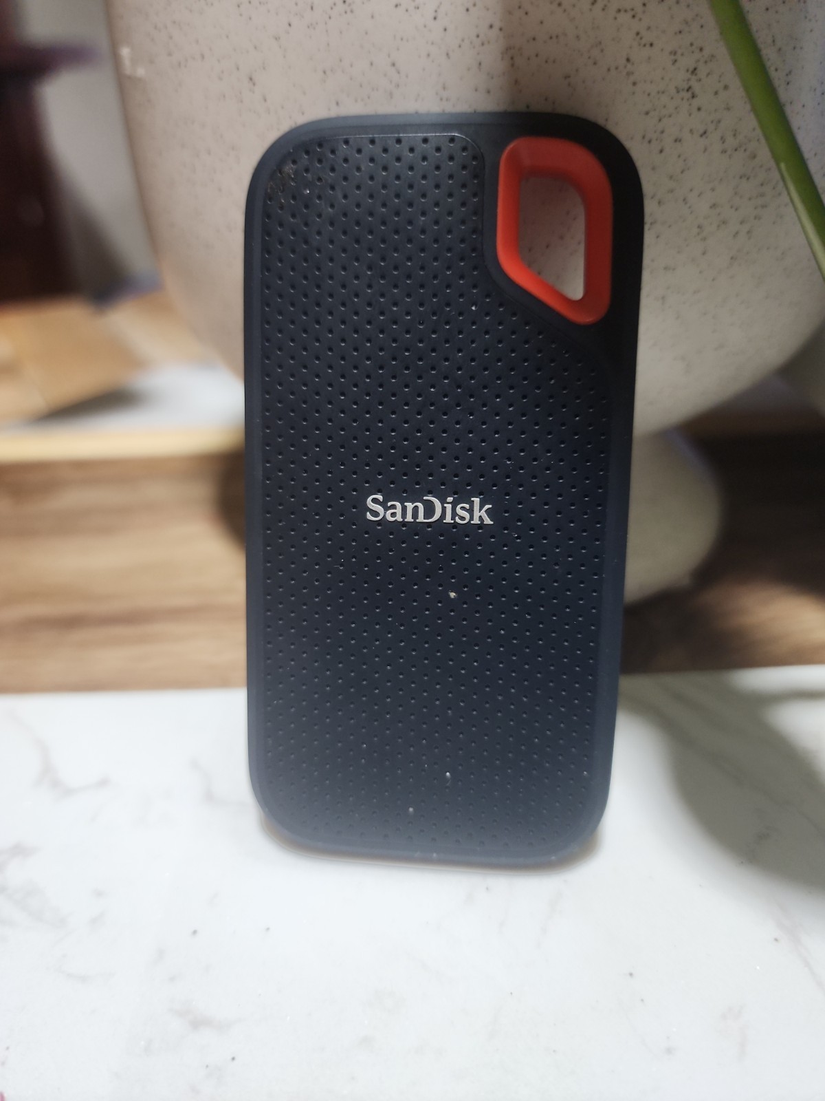 SanDisk Extreme Portable SSD 500GB SDSSDE60-500G Black Orange Used