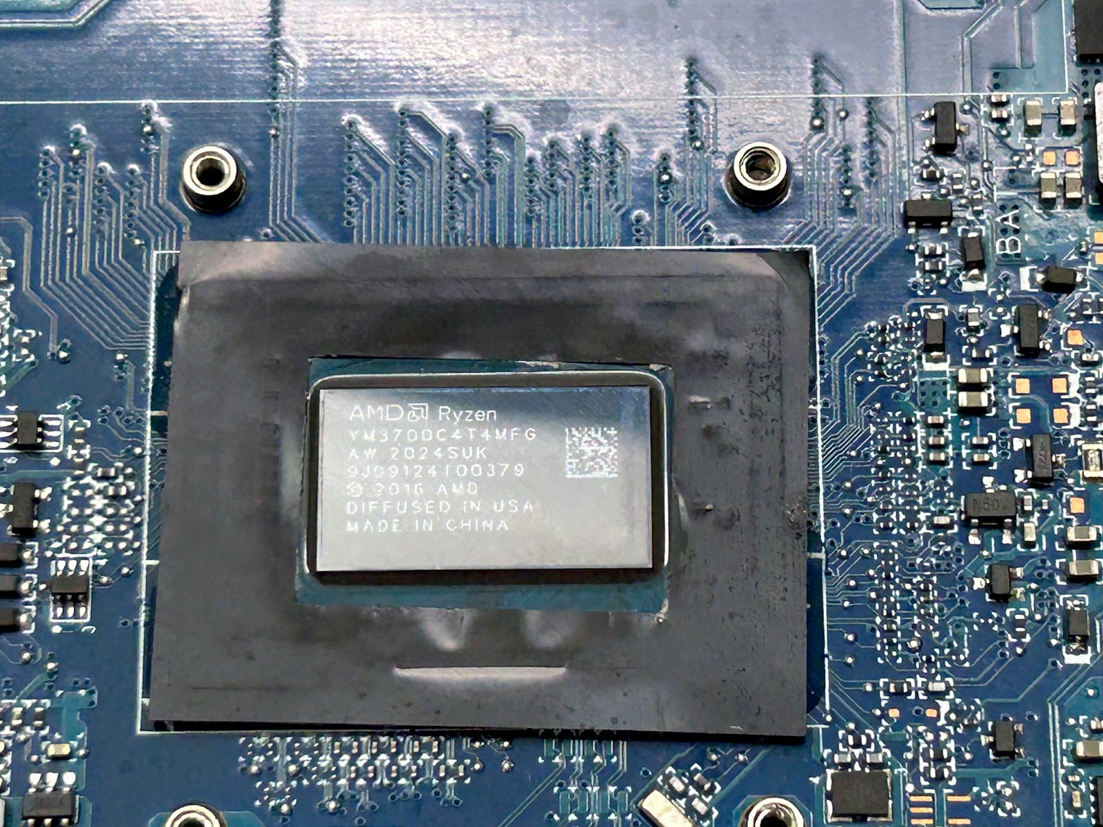 HP Pavilion 15.6” 15z-cw100 AMD Ryzen 7 3700U 2.30GHz Motherboard L54884-601