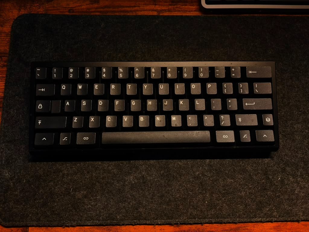 Simpler60 – 60% Black Metal Build Custom Mechanical Keyboard