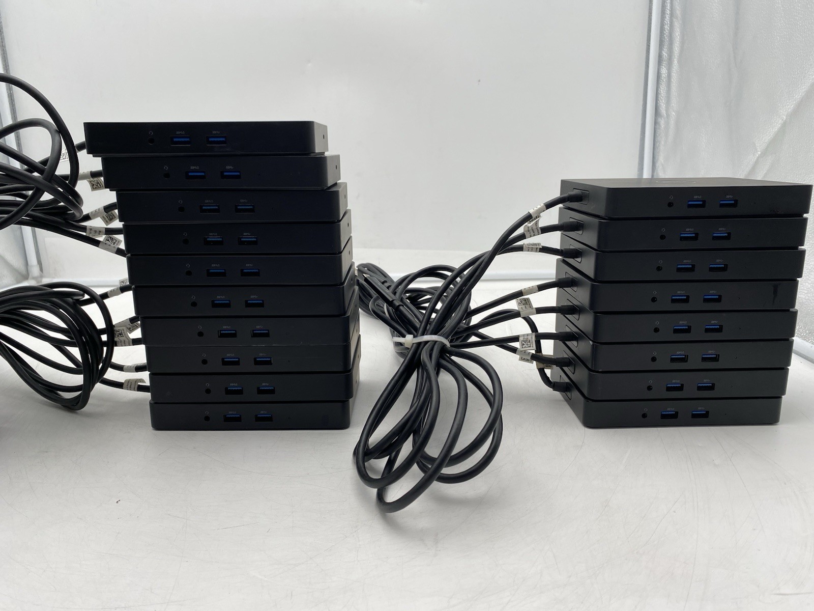 Lot of 18 Dell WD15 USB-C Docking Station K17A001 Docks Only