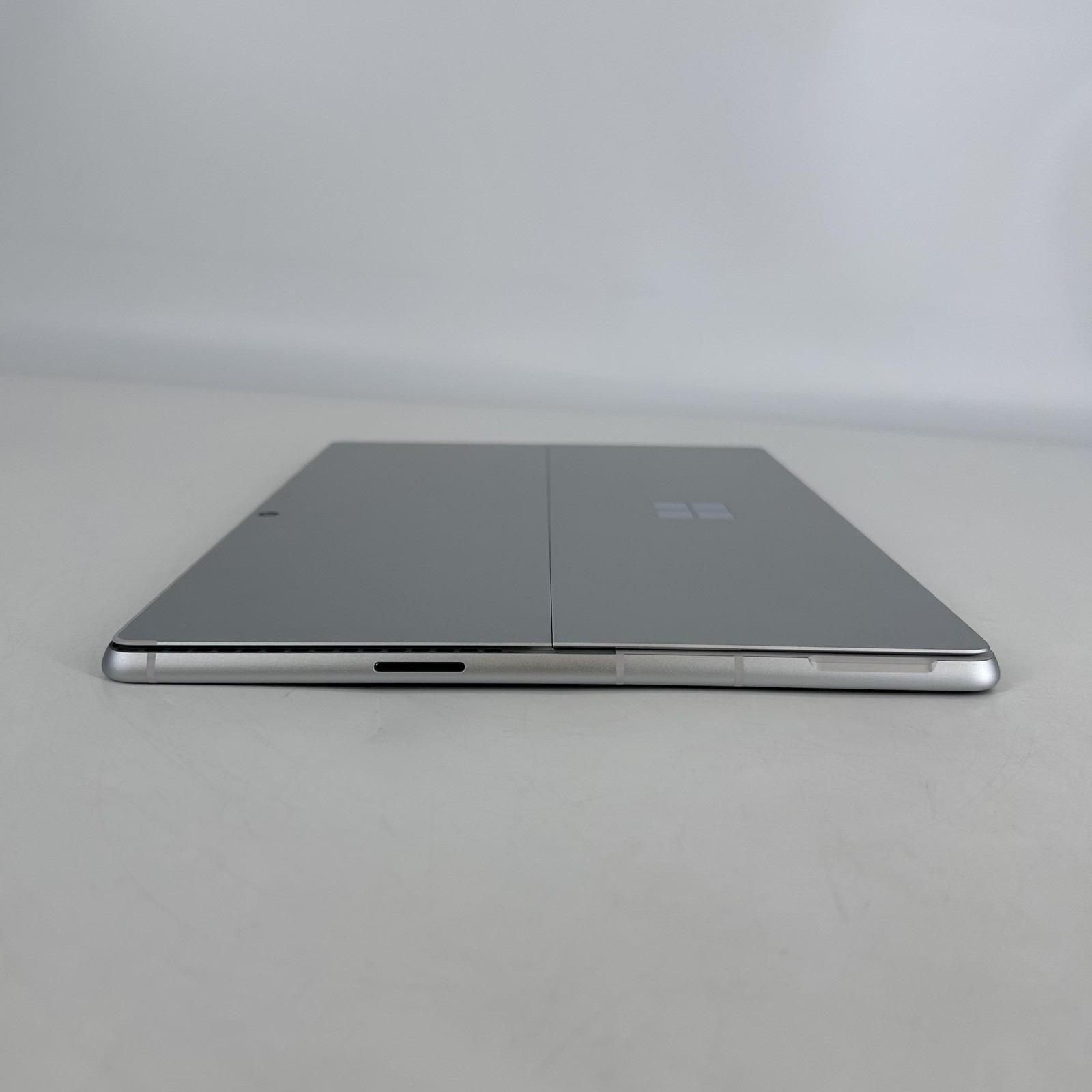 Microsoft Surface Pro 11 5G 13 Silver X Plus 3.40 GHz 16GB 256GB SSD Very Good