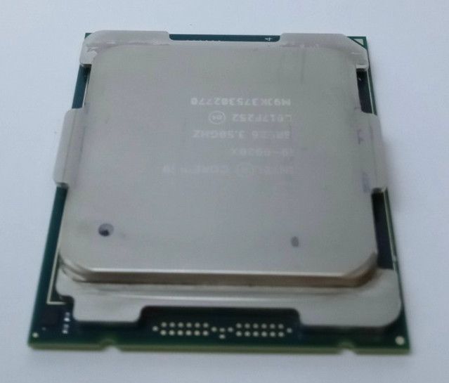 Intel Core i9-9920X SREZ6 3.50GHz 12-Core 24-Thread CPU LGA 2066