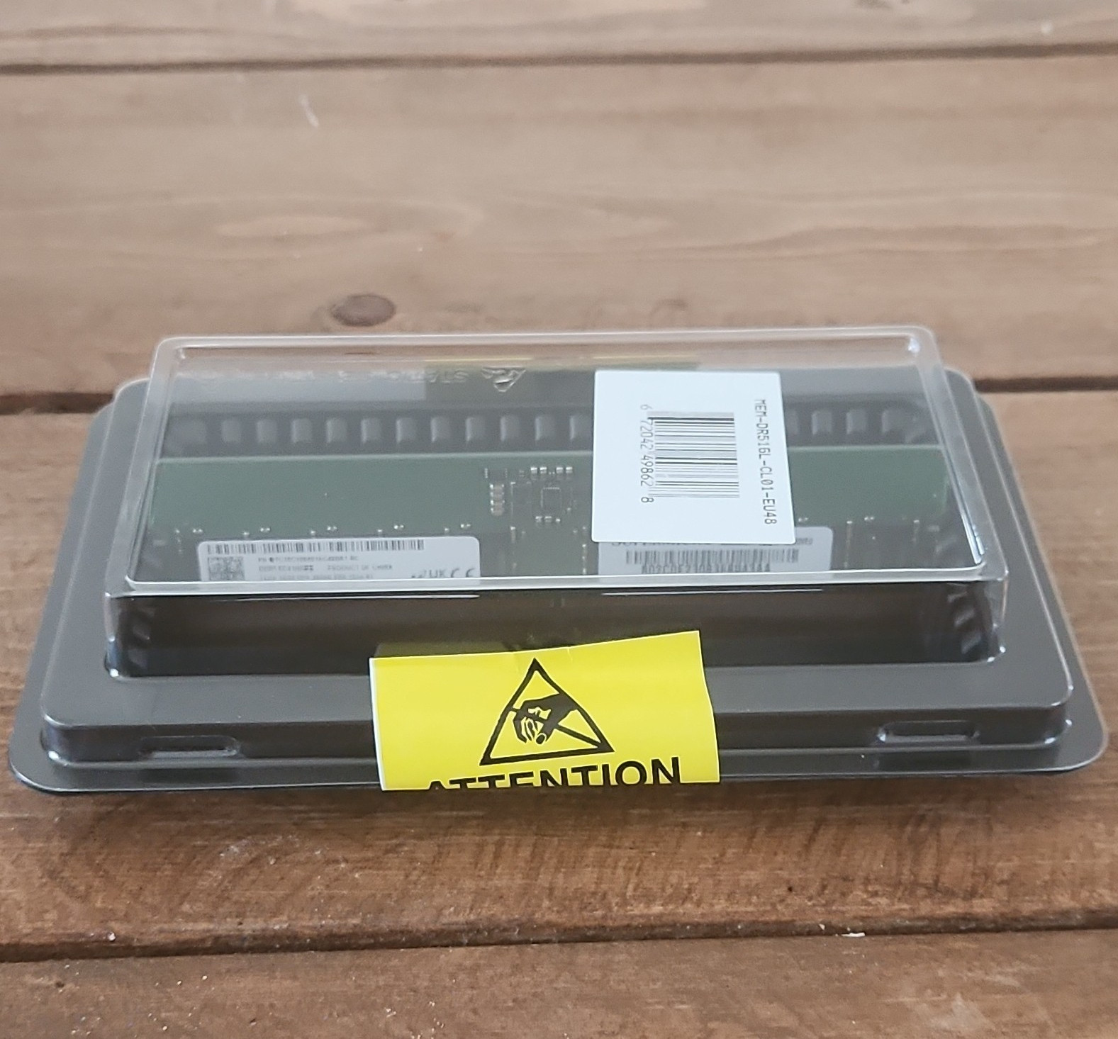 BRAND NEW Micron 16GB DDR5 ECC UDIMM PC5-4800B 288-Pin RAM MTC10C1084S1EC48BA1