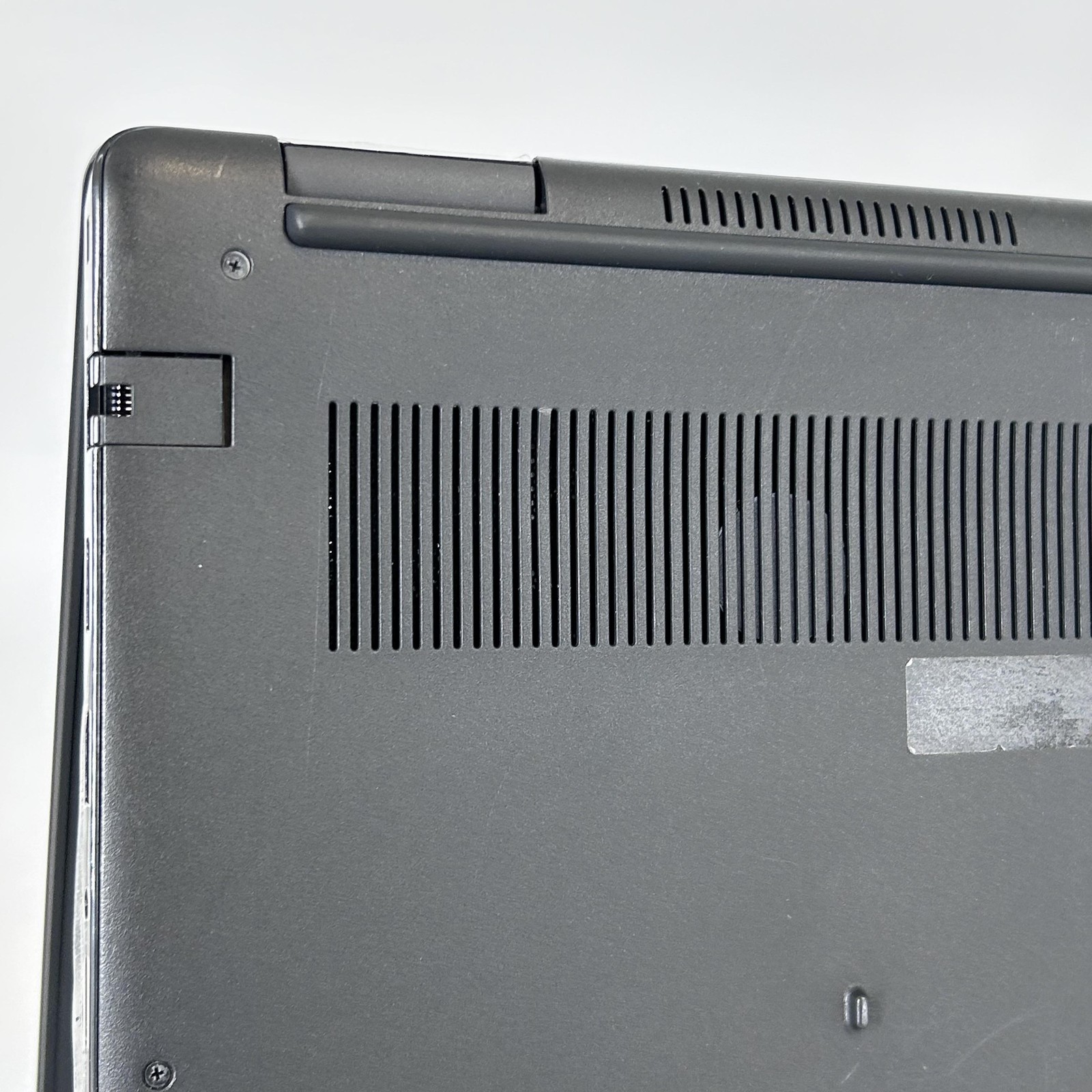 Dell Latitude 3520 15.6 Black FHD i5-1135G7 2.40GHz 16GB 256GB SSD Excellent