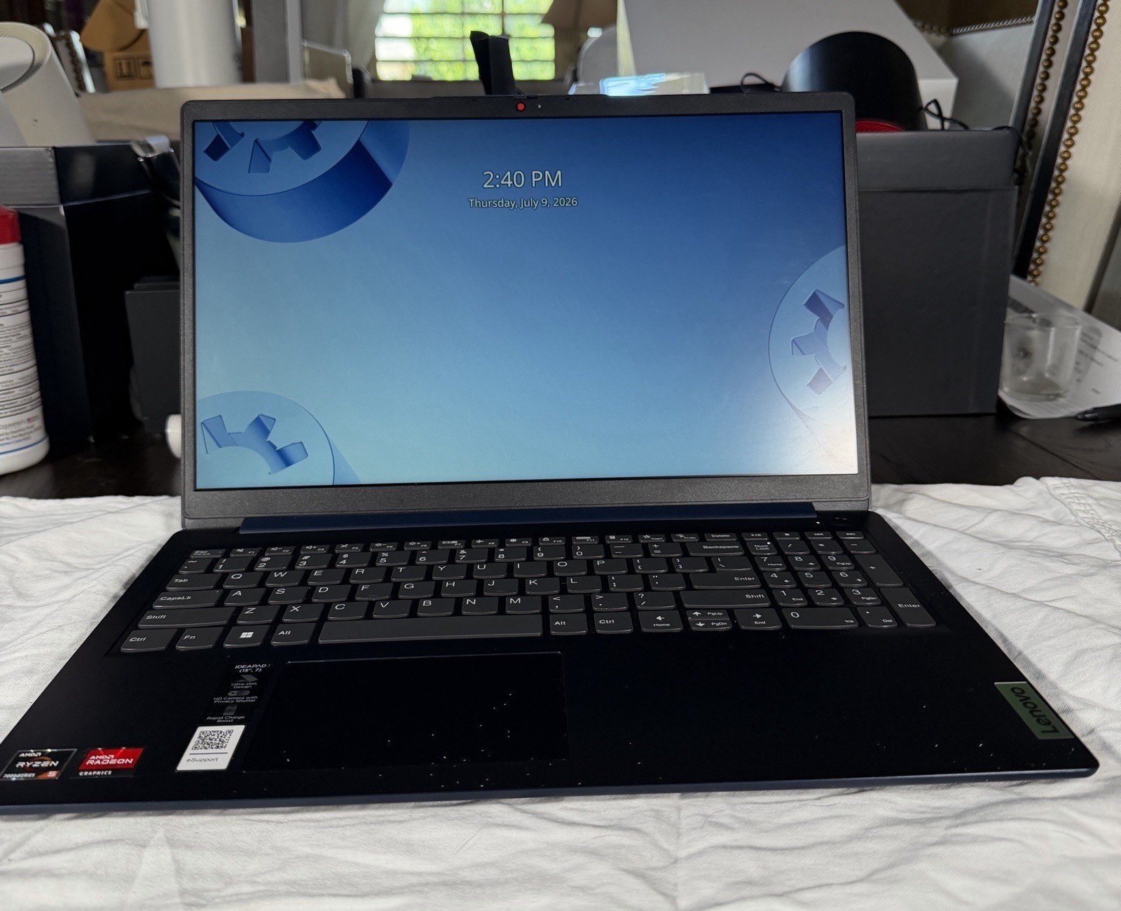 Lenovo IdeaPad 1 15.6″ Laptop Ryzen 5 7520U 8GB ddr5 ram 512GB SSD
