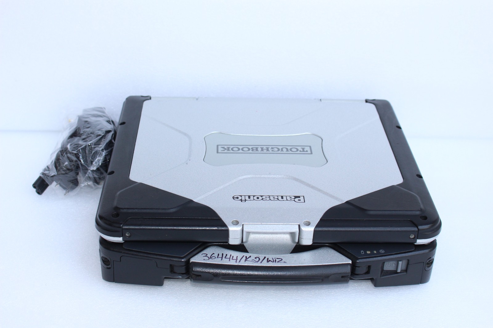Panasonic toughbook CF-31 MK2 i5 2.5gh /8GB /256GB SSD /WIN7P64/TOUCH