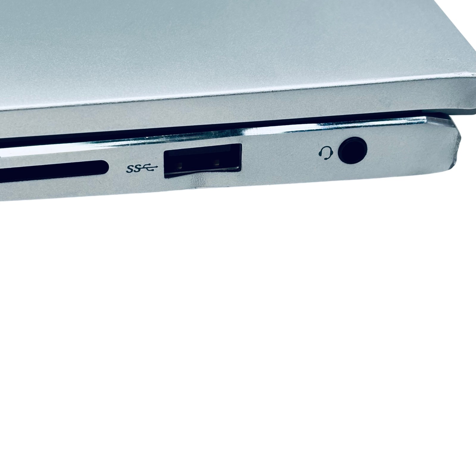 Dell Inspiron 7706 2-in-1 Intel Core i7-1165G7 8GB RAM 1.8TB SSD 17.3″ 2-in-1