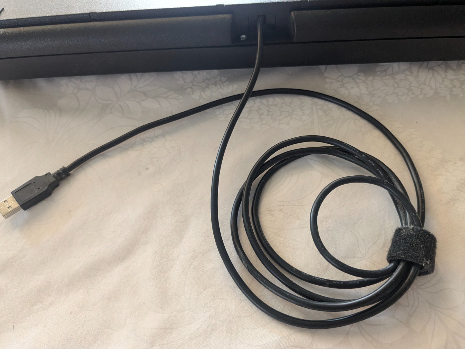 Unicomp Model M 122 UB40B5A Buckling Spring Keyboard