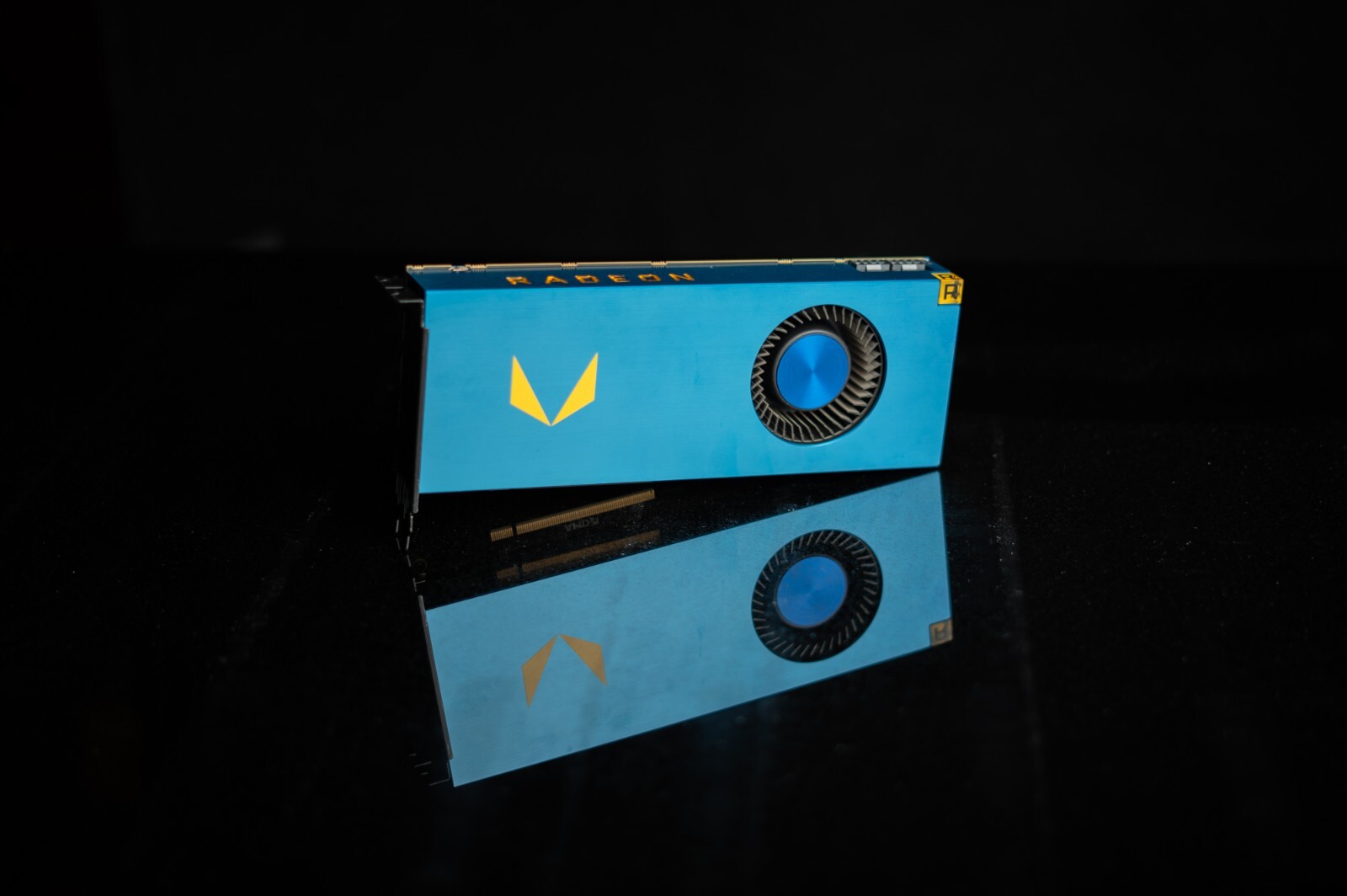 AMD Radeon RX Vega Frontier Edition 16GB HMB2 Graphics Card