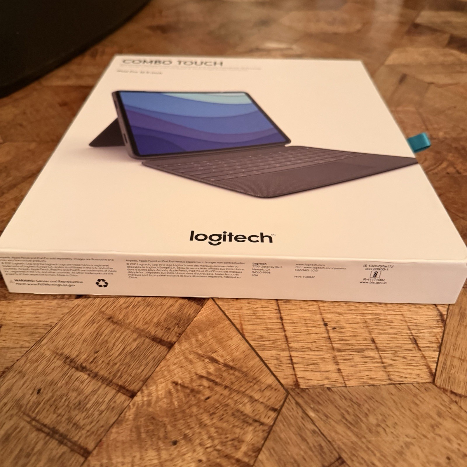 Logitech Combo Touch Keyboard Case/Folio for iPad Pro 13 M4 Brand New In Box!!
