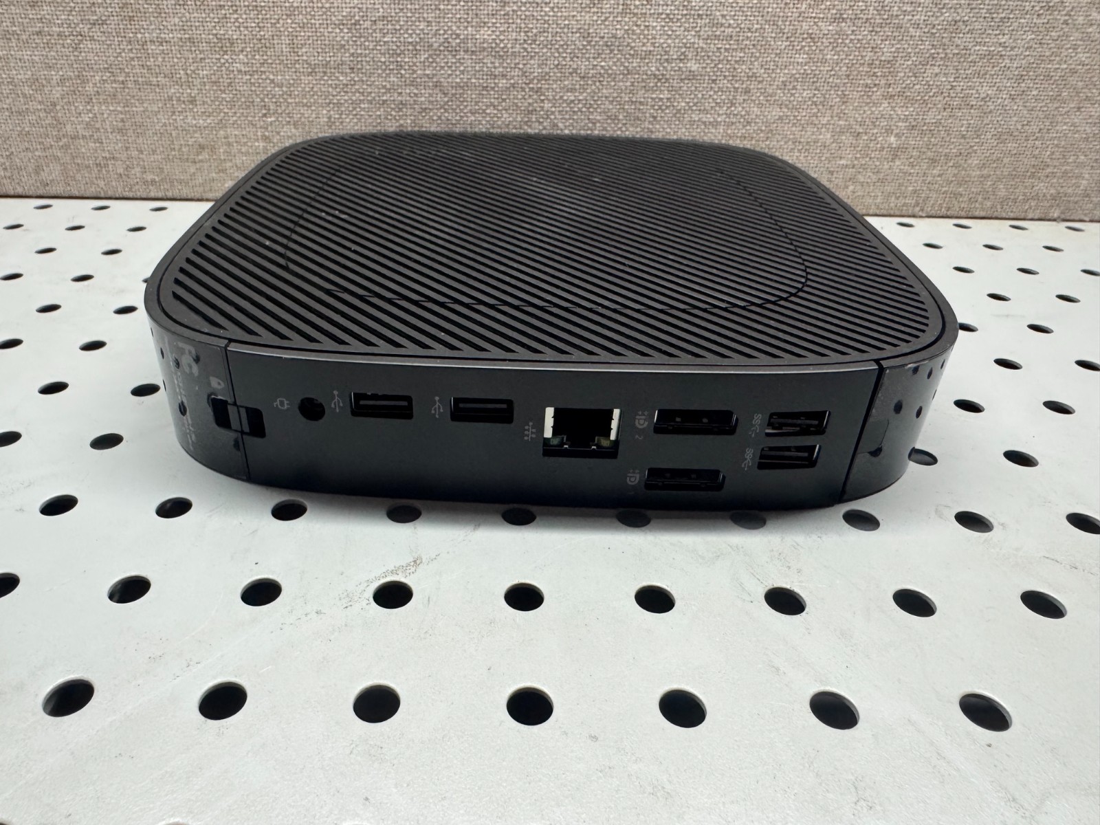 HP ‎T530 Thin Client ThinPro 4GB Memory 8GB Flash Storage & Power Supply