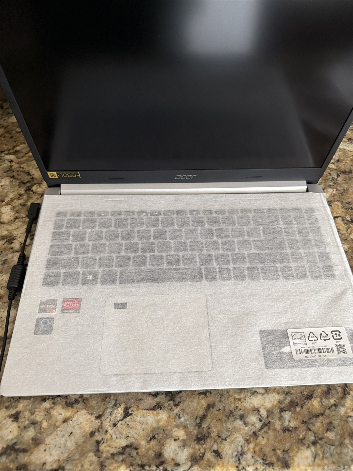 Acer Aspire 5 A515-46 Series Model N18Q13, AMD Ryzen 3, 4 MB RAM, Windows 10