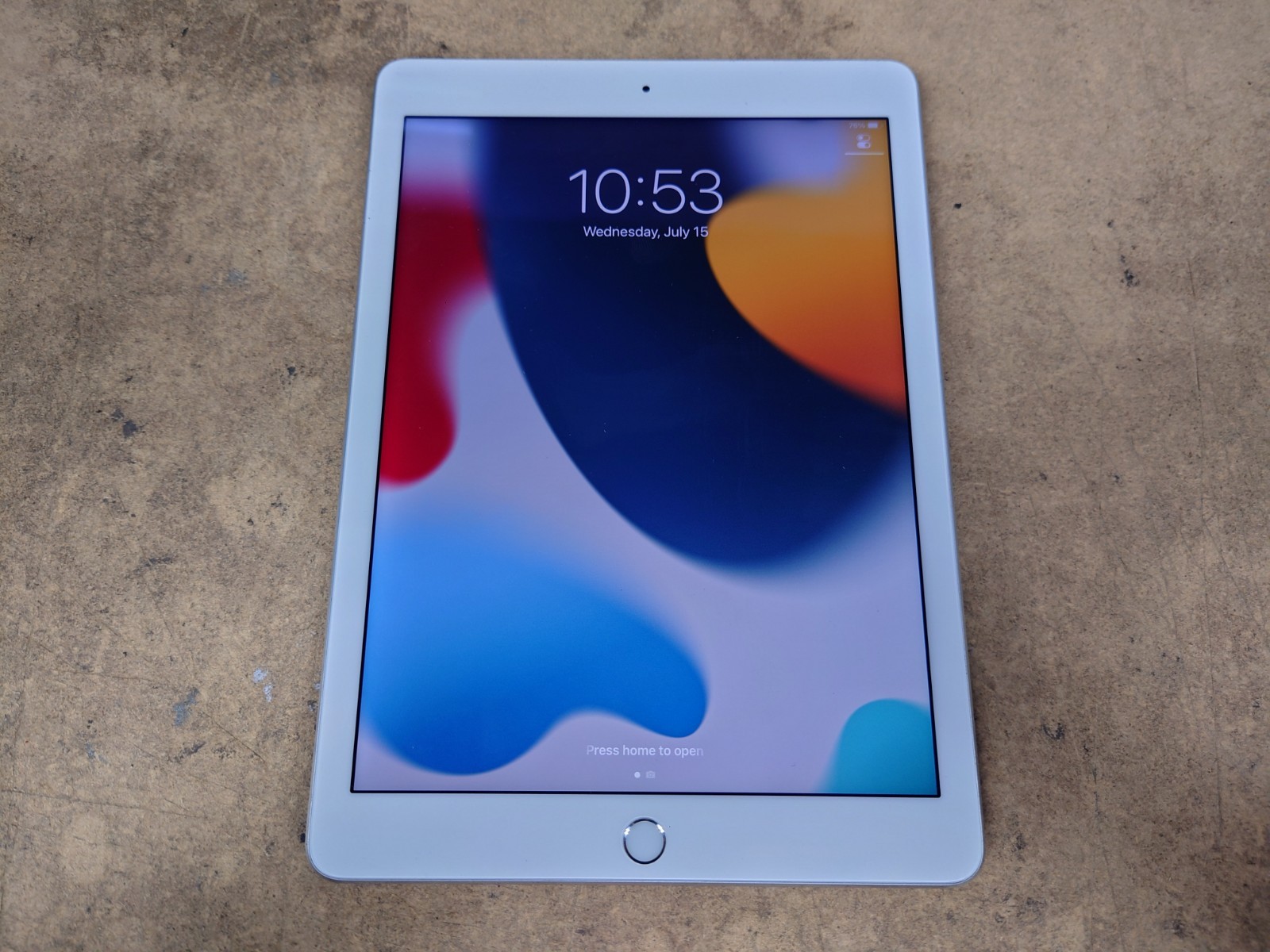 Apple iPad Air 2 16GB Space Gray MGLW2LL/A A1566