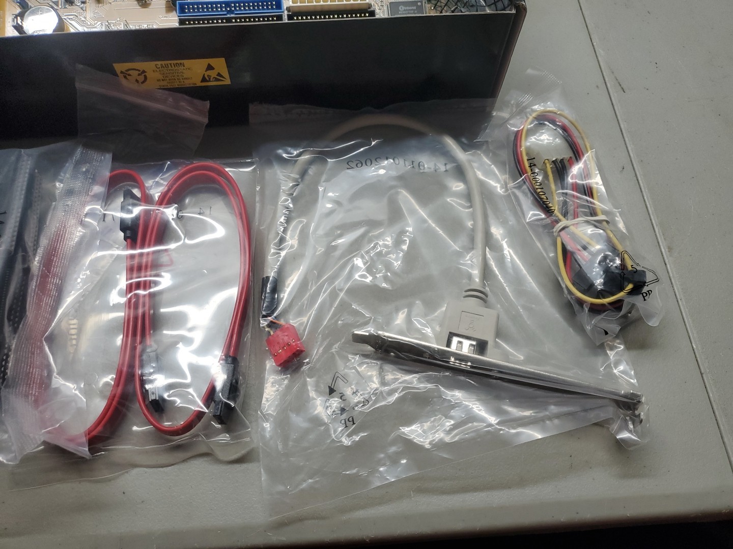 ASUS P4P800 -E DELUXE – Intel 865PE