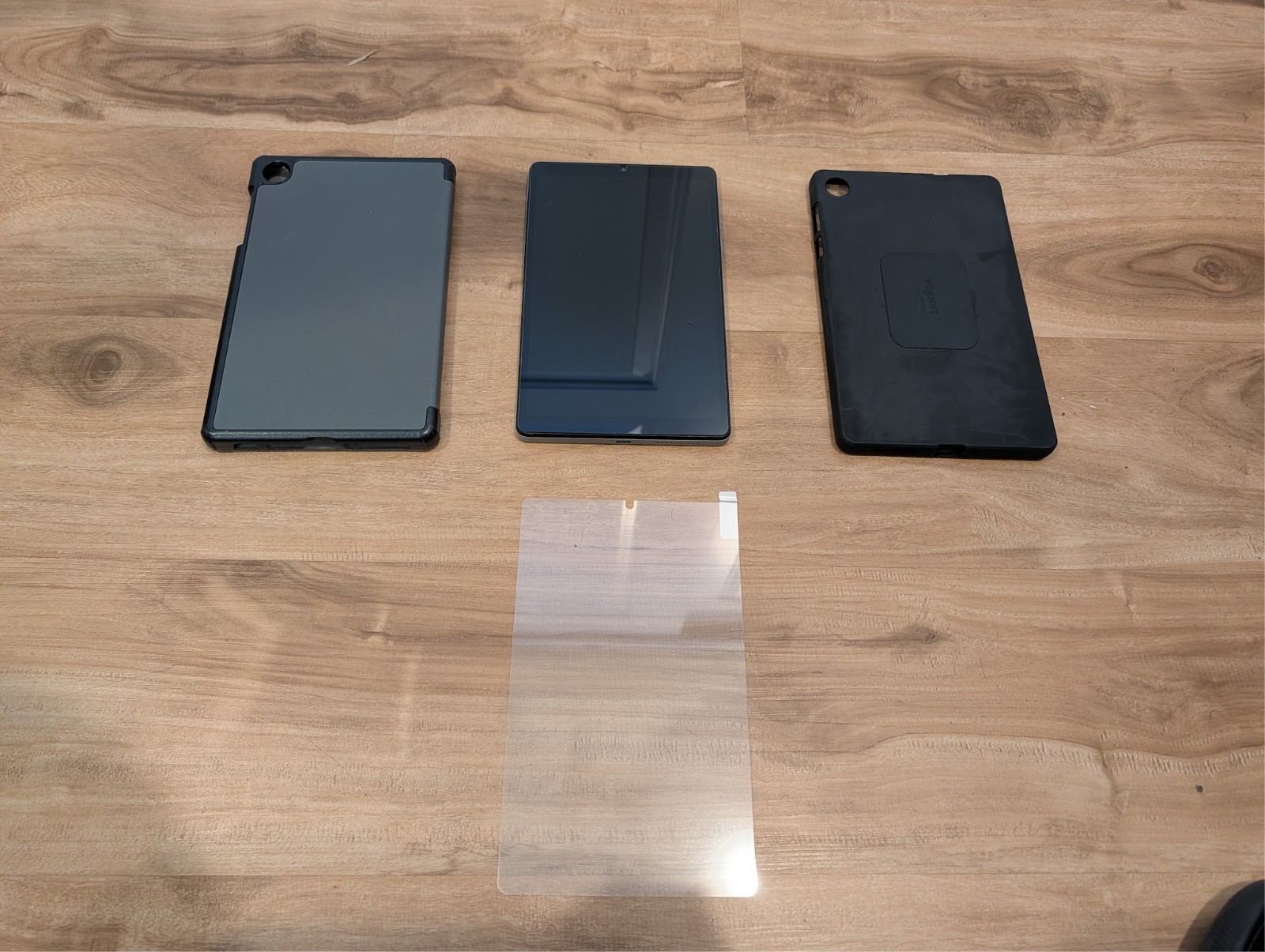 Lenovo Tab M8 (4th Gen) 2023 8″ 2GB RAM and 32GB Storage comes with extras!