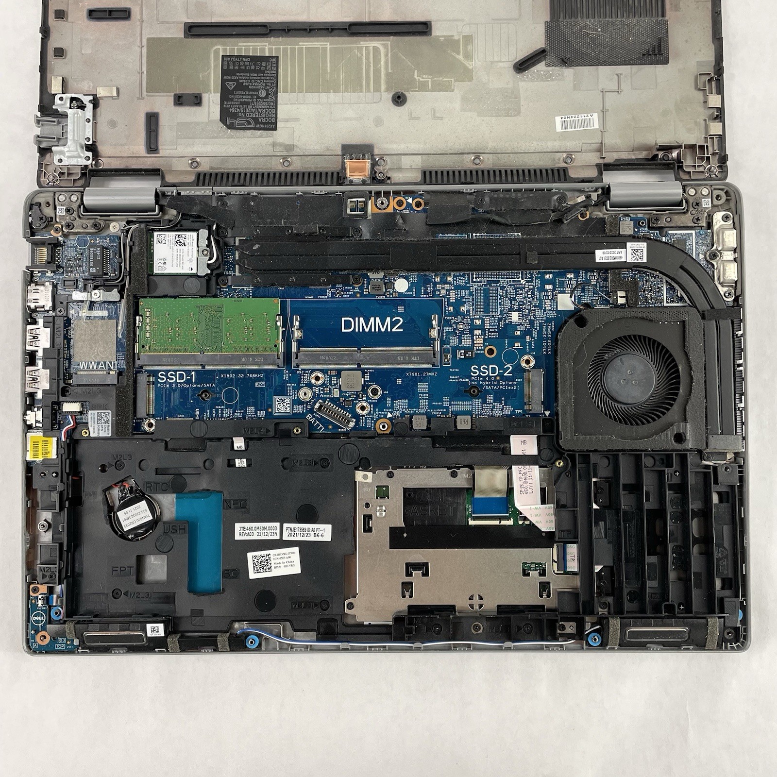 Dell Latitude 5520 15.6″ i5-1135G7 2.40 GHz 8 GB RAM No SSD No OS No Batt Worn