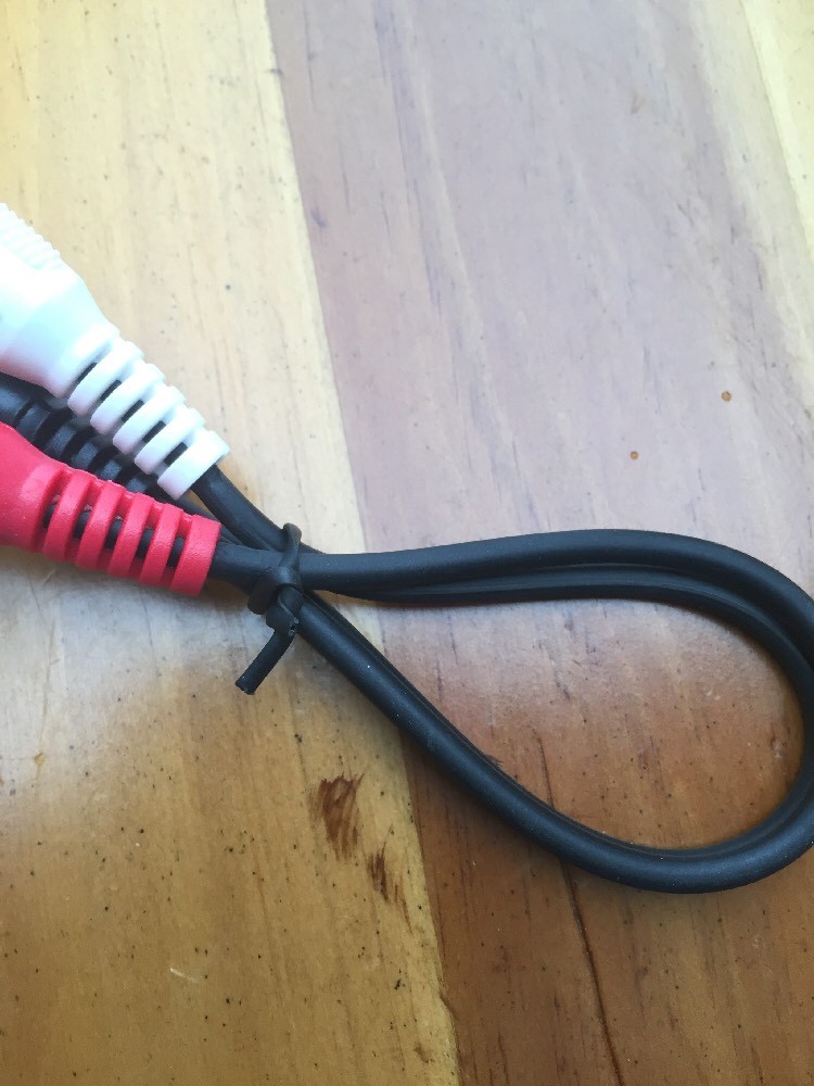 6″ ‘ Y ‘ ——- RCA splitter cable dual male to 1 female