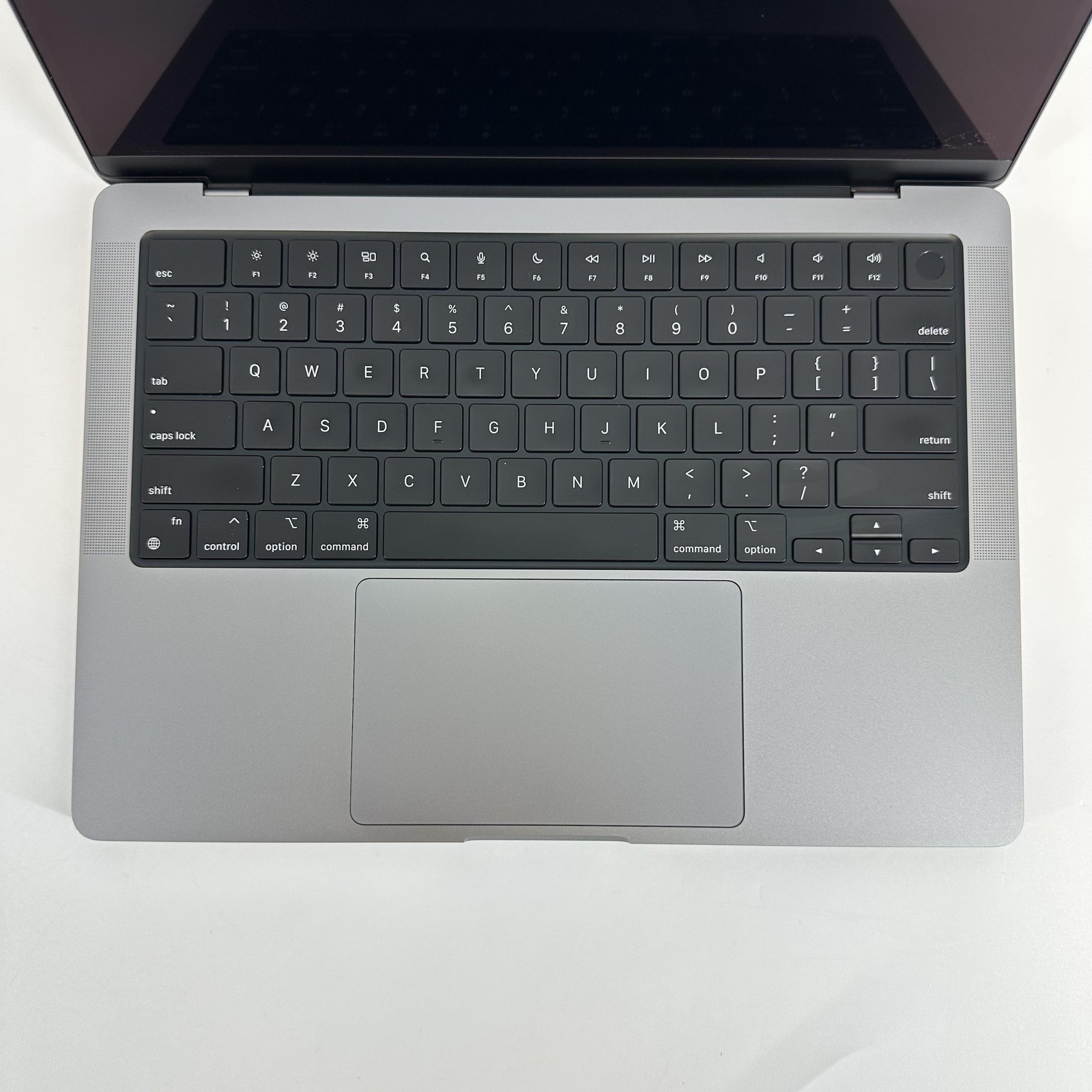 MacBook Pro 14 Space Gray 2021 M1 Max 10-Core CPU 32-Core GPU 32GB 1TB LCD Bleed