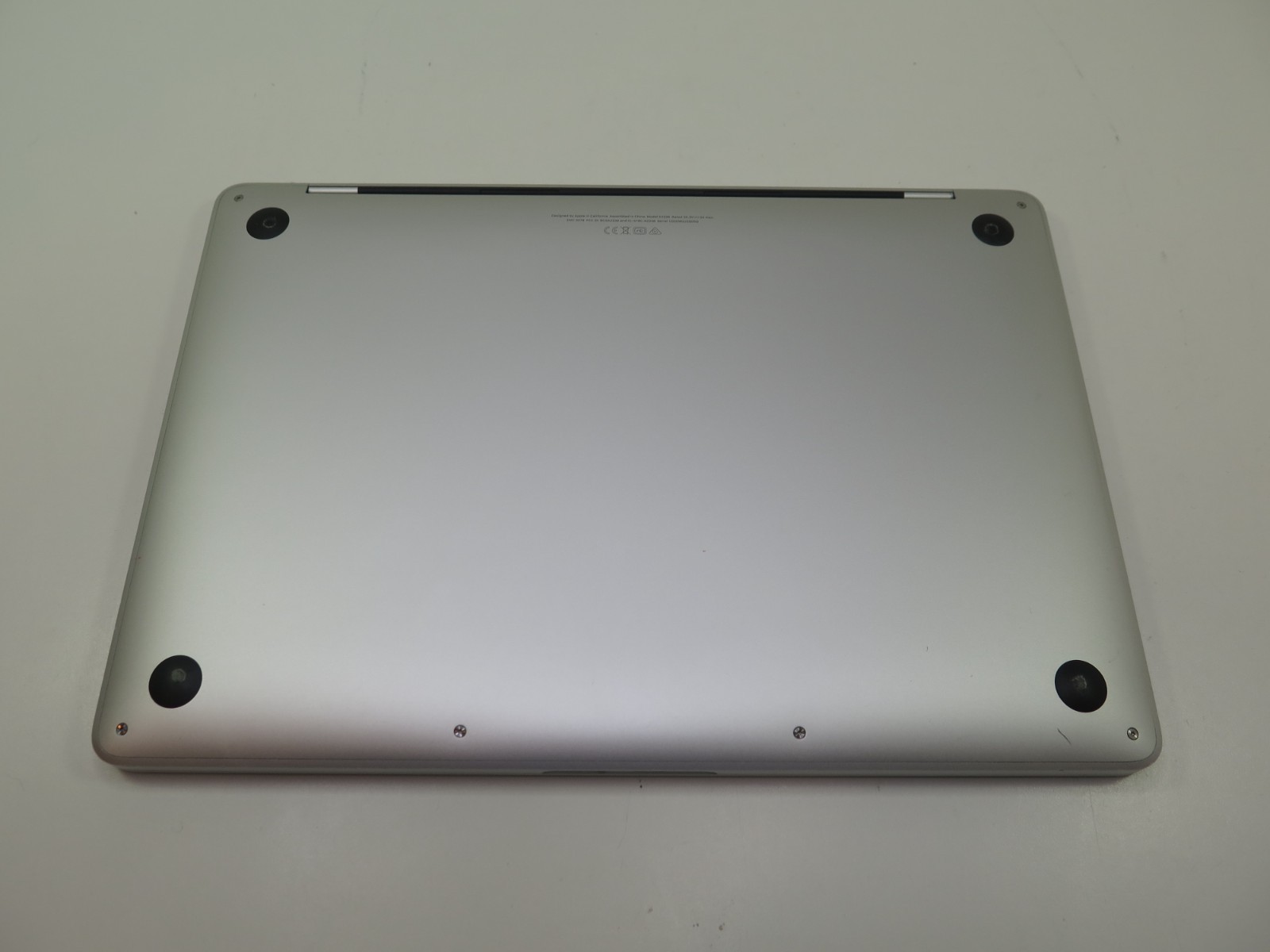 APPLE MACBOOK PRO 2020 13″ SILVER 8-CORE M1 16GB 512GB +BATTERY COUNT @ ONLY 262