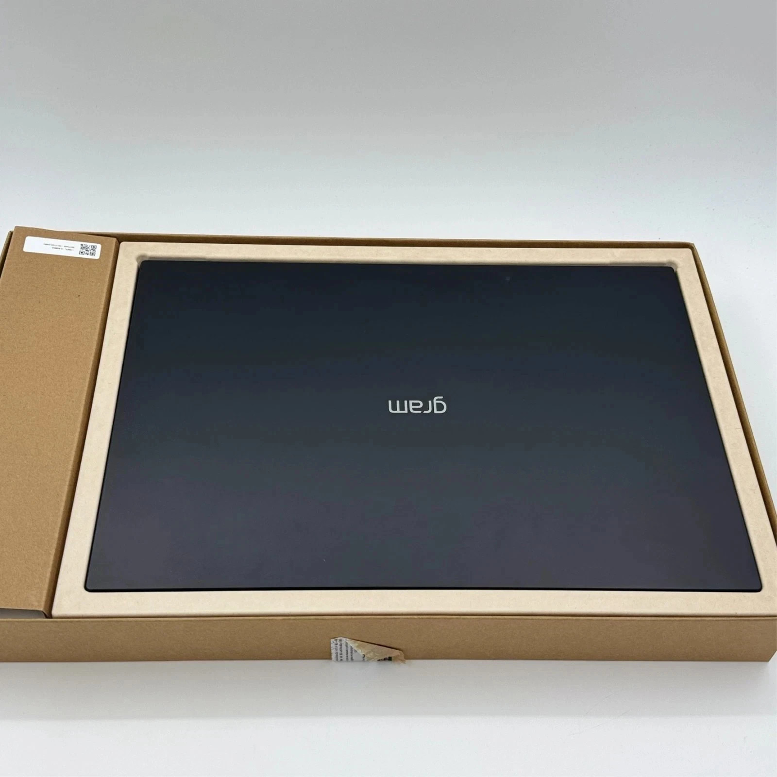 LG Gram 17 Black QHD+ 2.2 GHz Ultra 7 258V 32GB RAM 1TB SSD Laptop