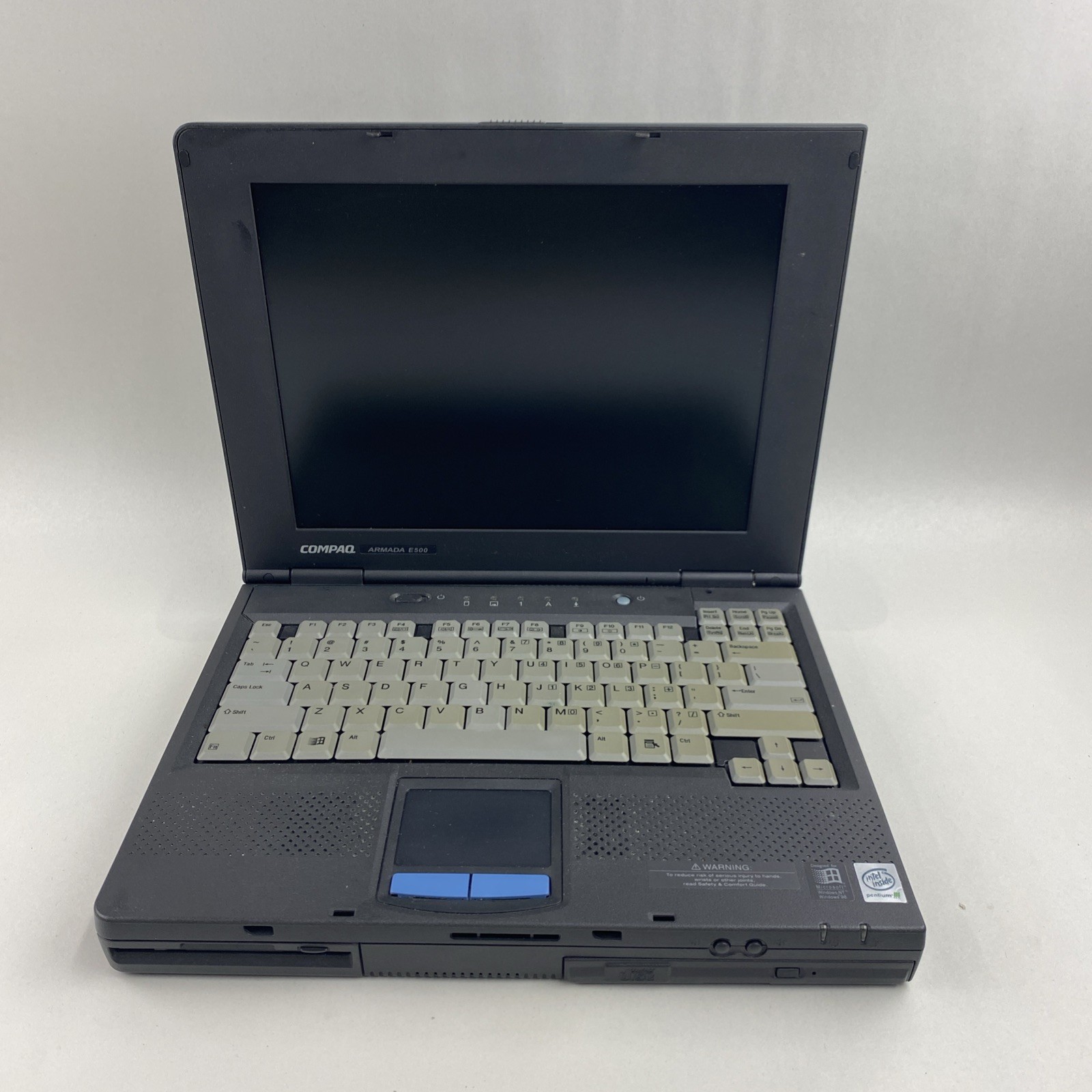 Compaq Armada E500 Intel Pentium III 0.50GHz 320MB RAM 12.1″ No Battery/HDD/OS