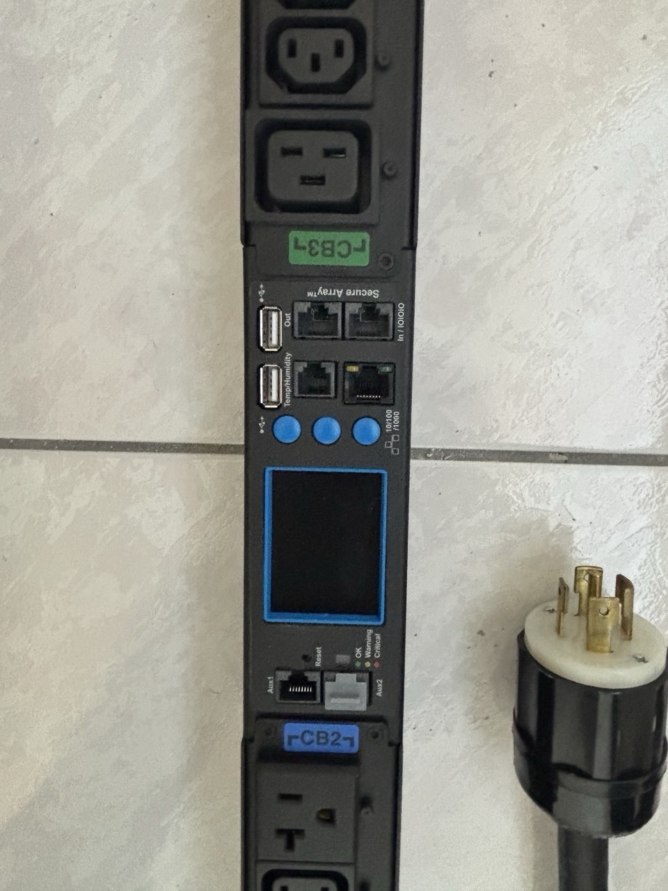 Chatsworth Products eConnect PDU 24-Out 120/208V 24A C13/C19 LED TS1032034