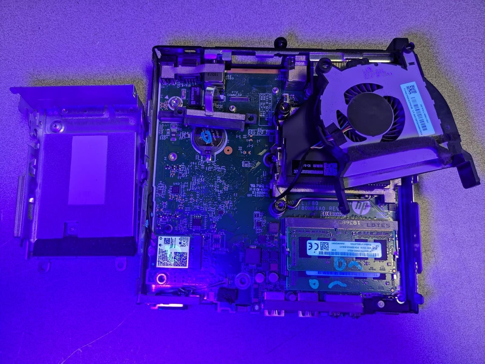 HP PRODESK 400 G4 DM i5-8500T @ 2.10GHz, 8GB RAM, NO HDD/OS