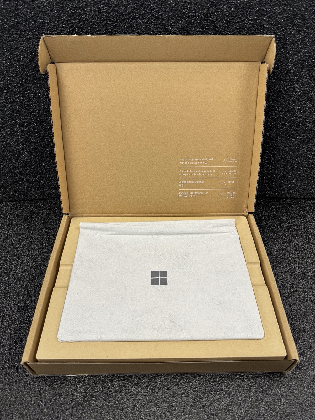 Microsoft Surface Laptop 4 1950 13.5″ i5-1145G7 2.6GHz 8GB RAM 256GB SSD/W BOX✅