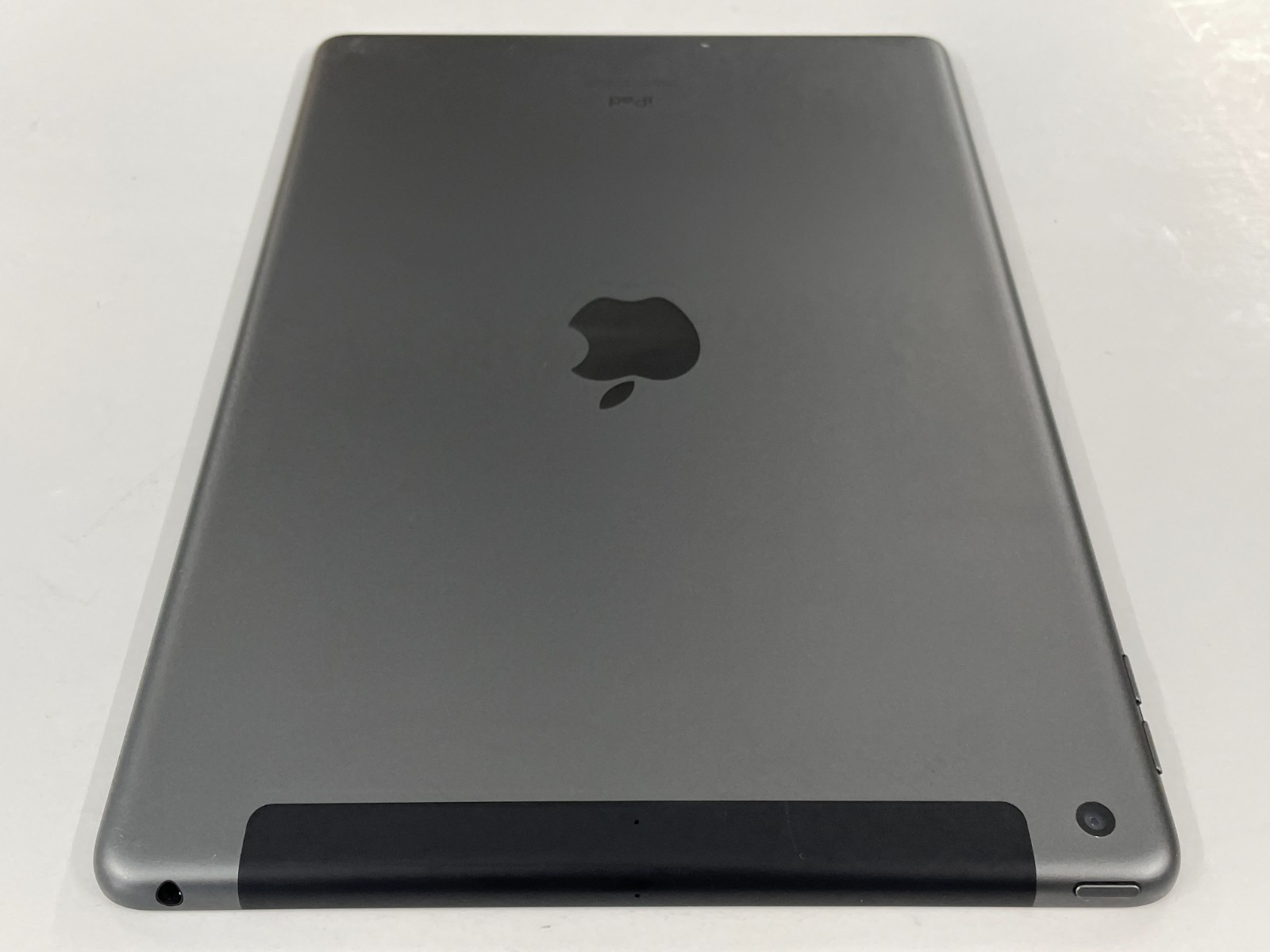 Apple iPad (9th Gen) 64 GB – 10.2 in – Gray (Wi-Fi + Unlocked) Works – 94% Bat.