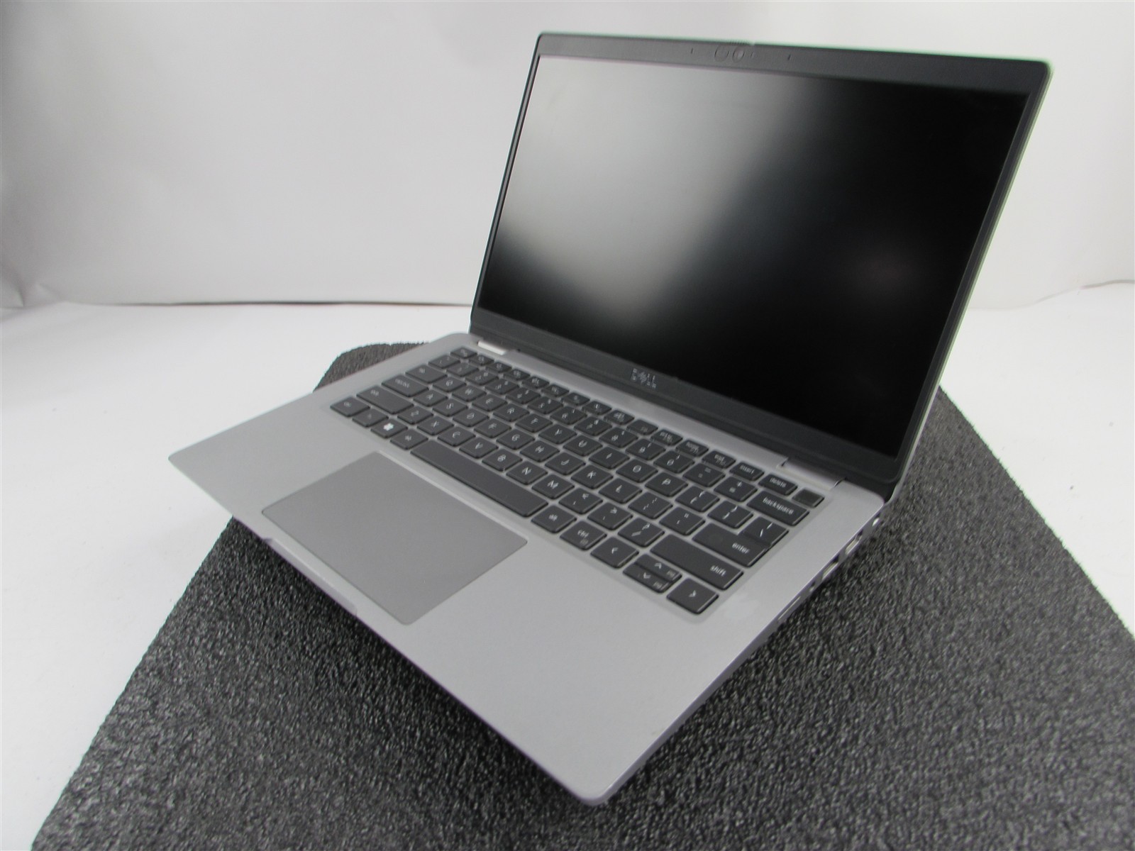 DELL LATITUDE 5330 TOUCHSCREEN I5-1245U 10 CORE 512GB SSD 16GB RAM NO O.S/BATT