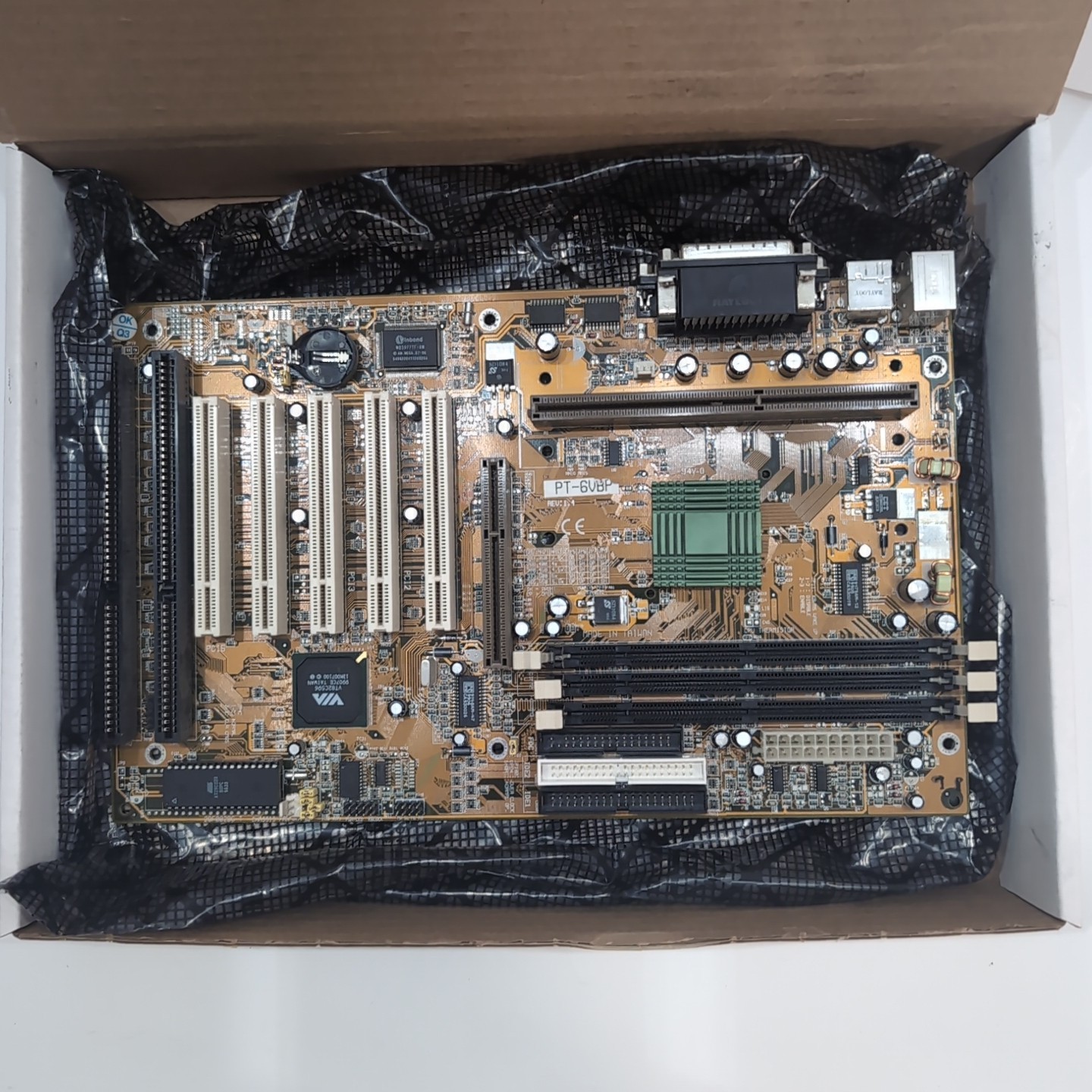 Vintage AZZA PT-6VB Motherboard VIA Apollo Pro+ Slot 1 242 PCI AGP Tested ATX
