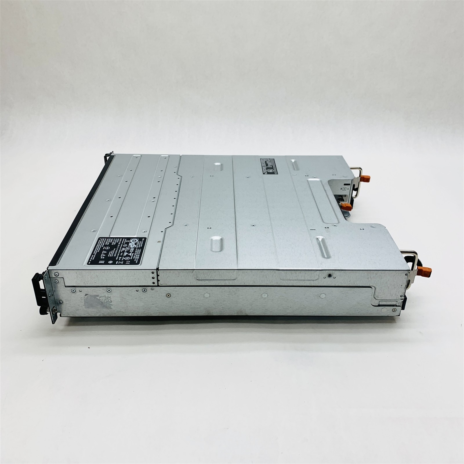Dell Compellent SC220 24-SFF 2.5″ Storge Array w/2*0TW47 6GB/S Controller Module