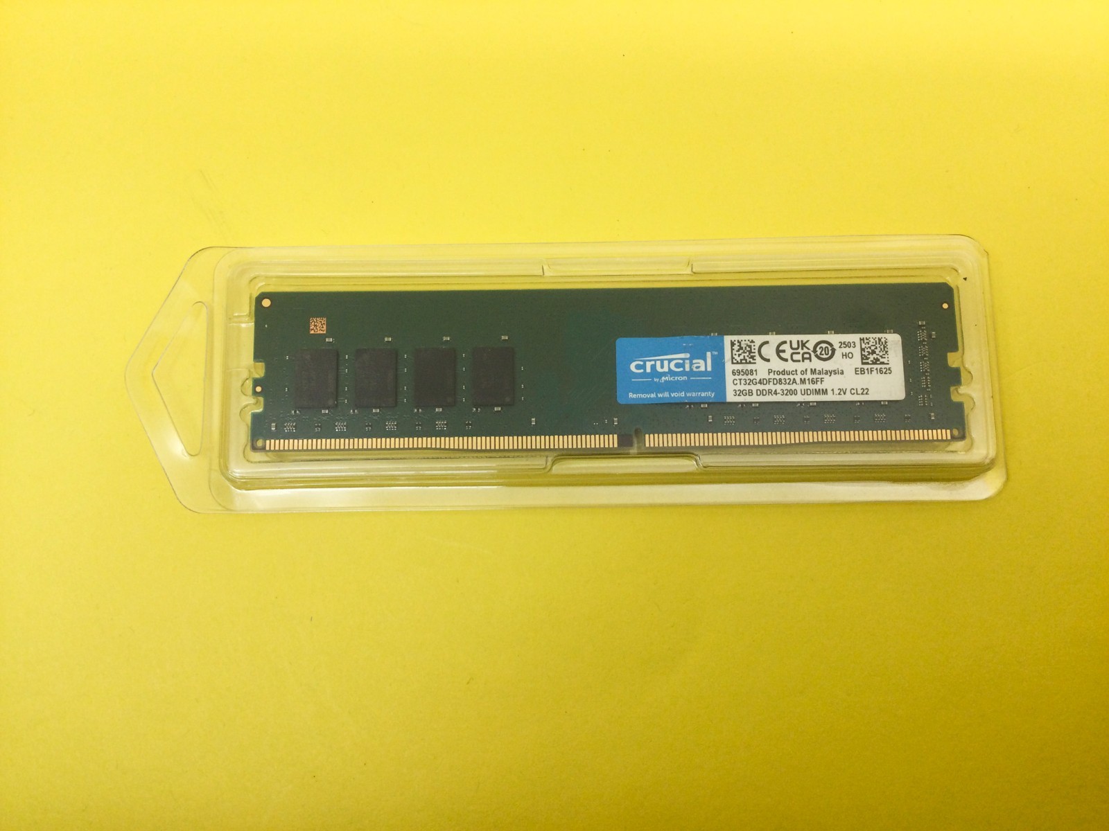 Crucial 32GB DDR4 3200MHz PC4-25600 UDIMM Desktop Memory CT32G4DFD832A