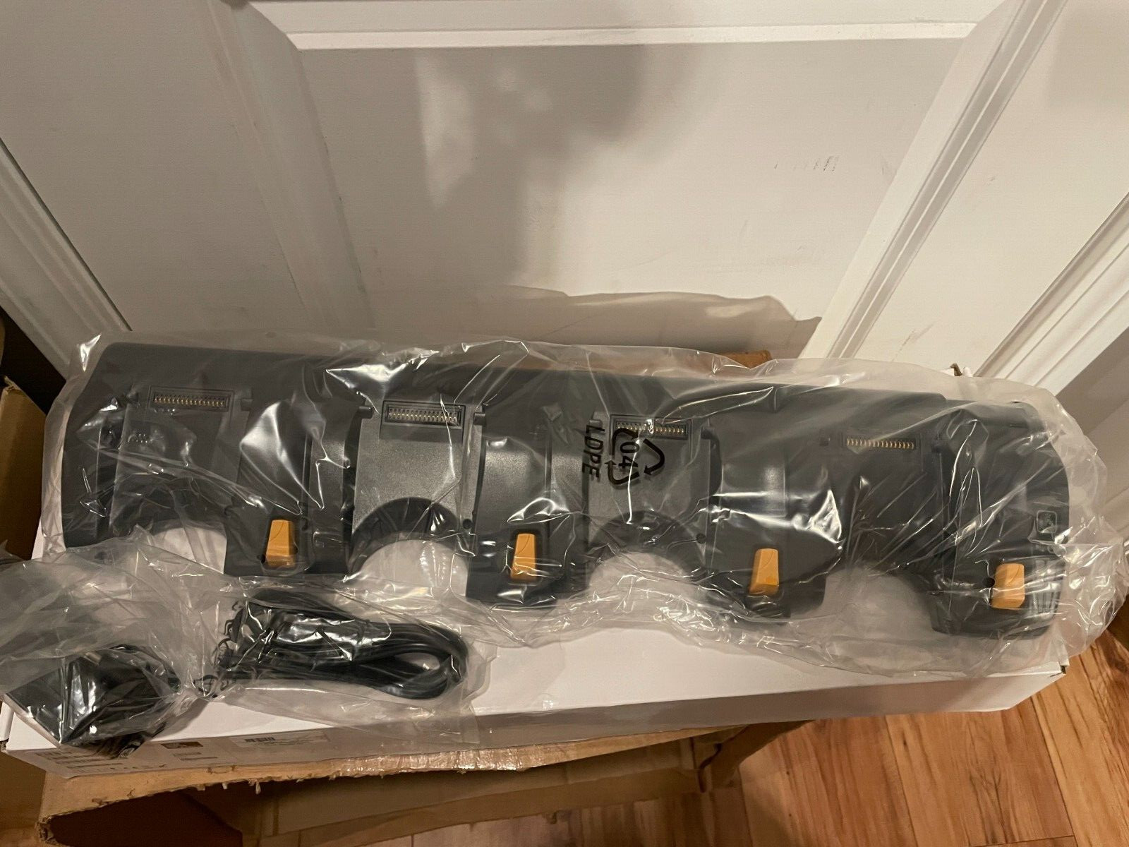 Zebra QLn-EC4 4-Bay Charging Cradle Base QLn220 QLn320 QLn420 P1031365-045 New