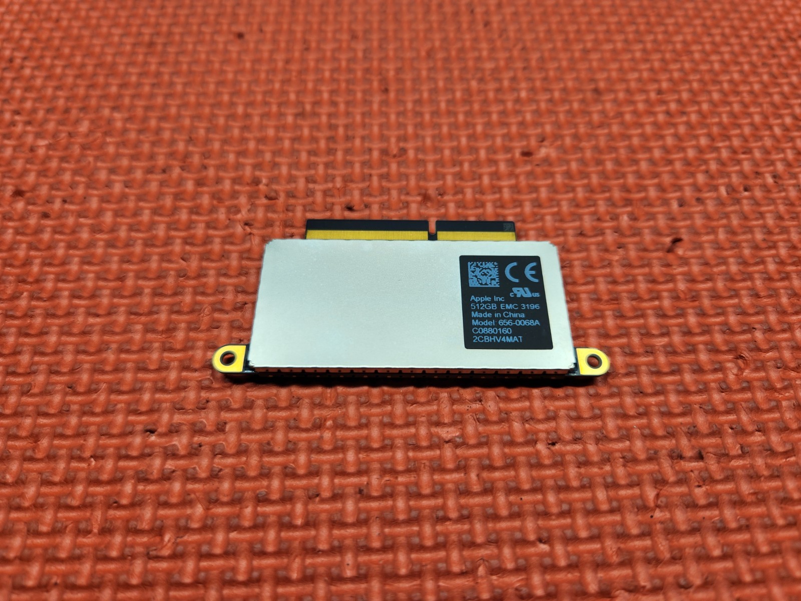 Apple 512GB EMC 3196 PCIe NVMe SSD Solid State Drive 656-0068A MacBook Pro