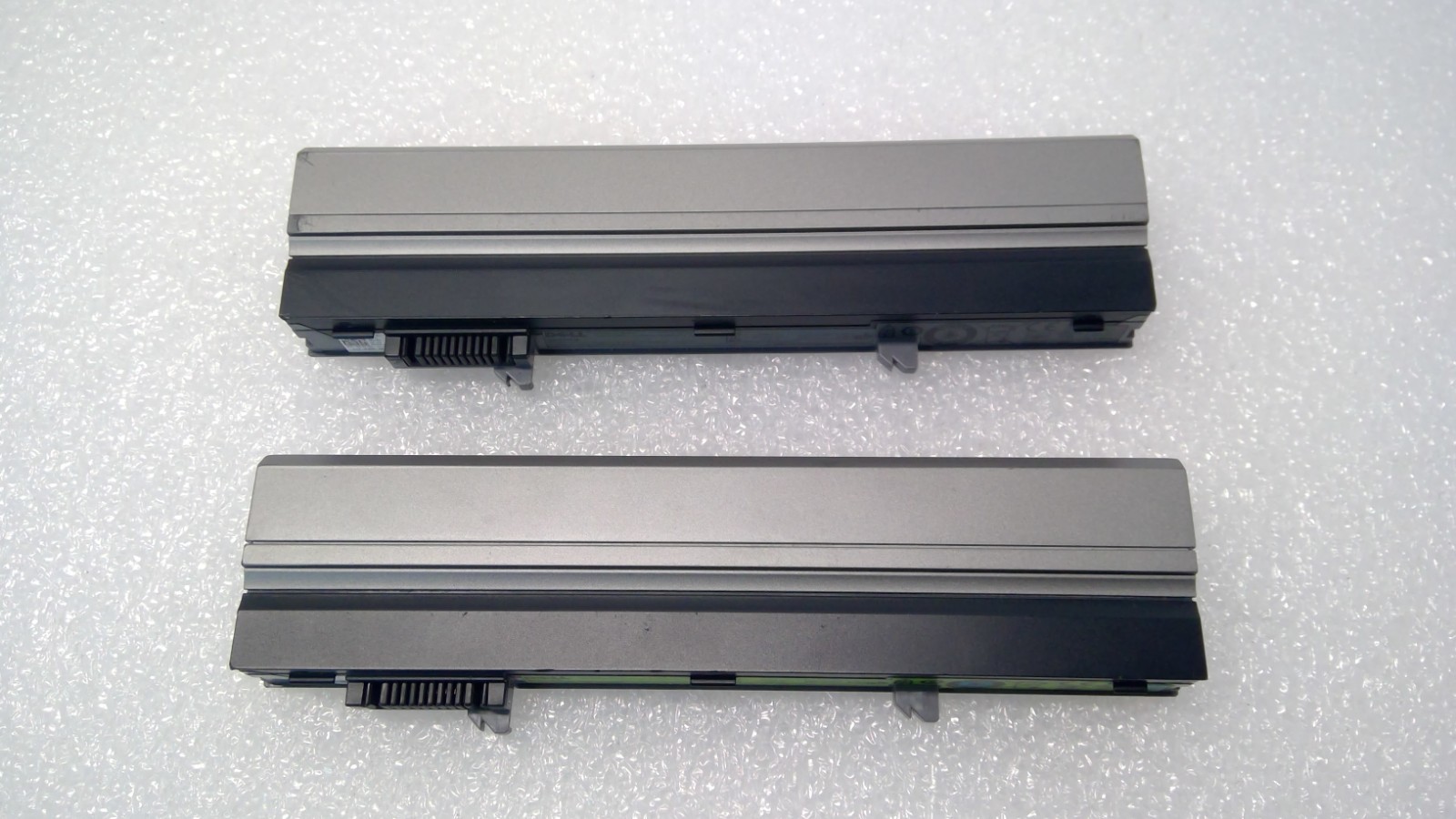 Battery for Dell Latitude E4300 E4310 XX327 R3026/60WH H979H/54WH PFF30 HW905
