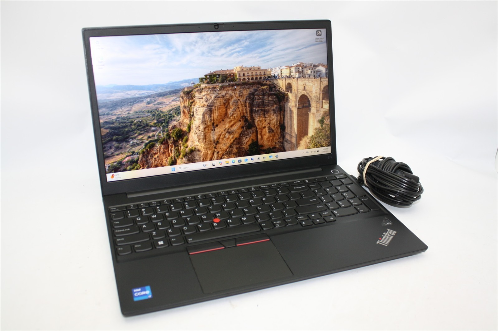 Lenovo ThinkPad E15 Gen 2 i7-1165G7 2.80GHz RAM 16GB NVMe 256GB/Keyboard issue
