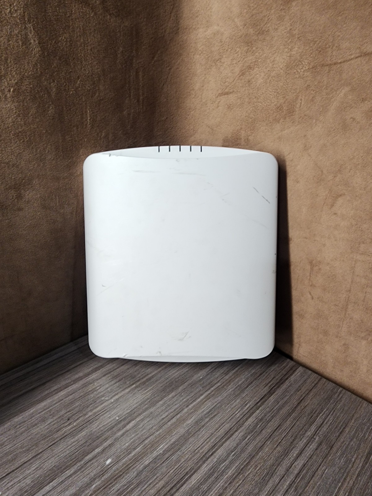 Access Networks A750 (Ruckus R750) Wi-Fi 6 Indoor Access Point – ANU-A750-US00