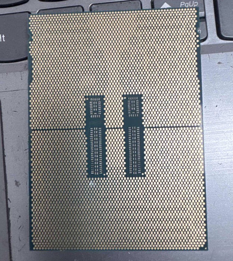 Intel Xeon Platinum QYFU 8468V ES CPU LGA4677 48 Cores 3.5GHz Processor