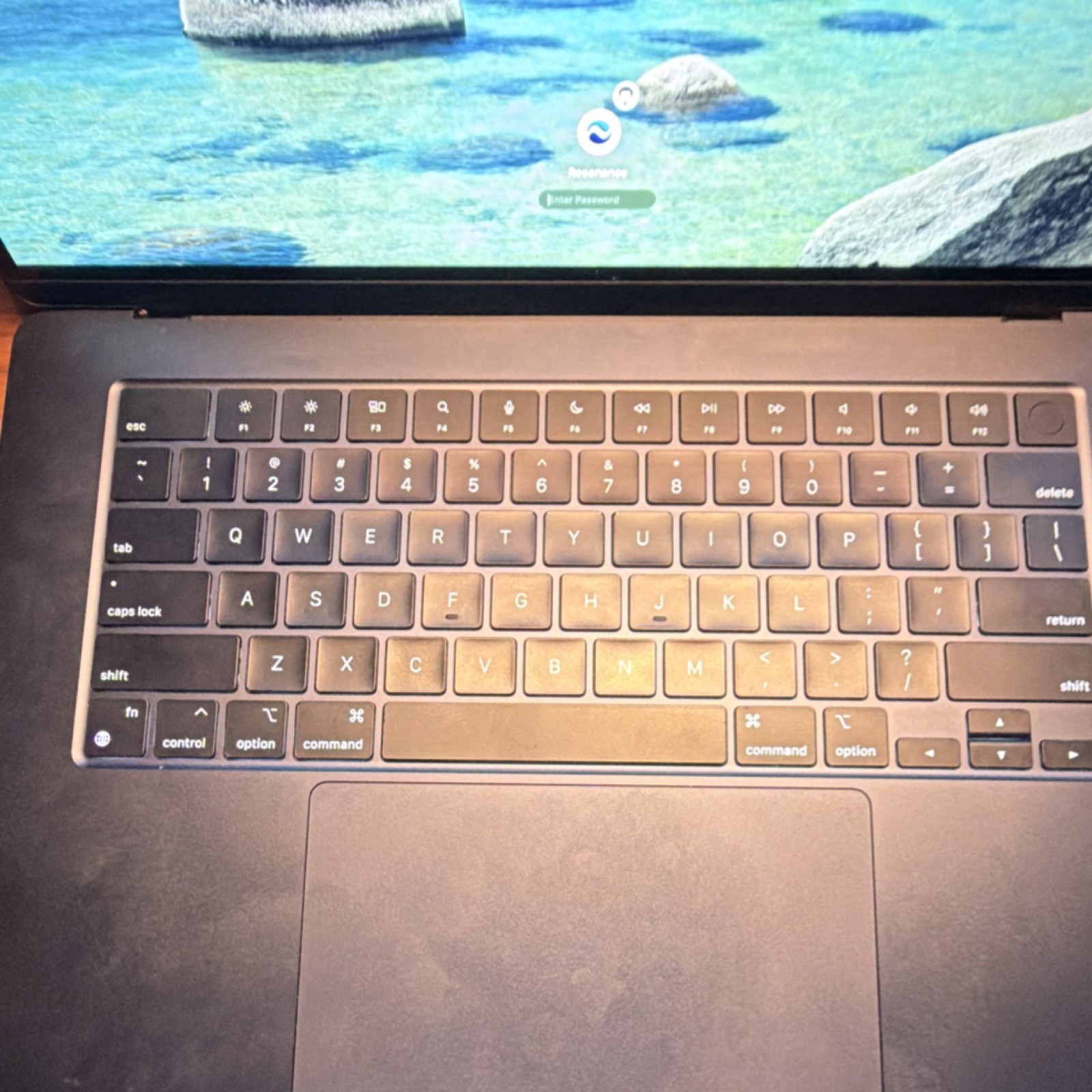 Apple MacBook Air 15-inch M2 8GB RAM 245GB SSD Black Liquid Retina macOS Tahoe
