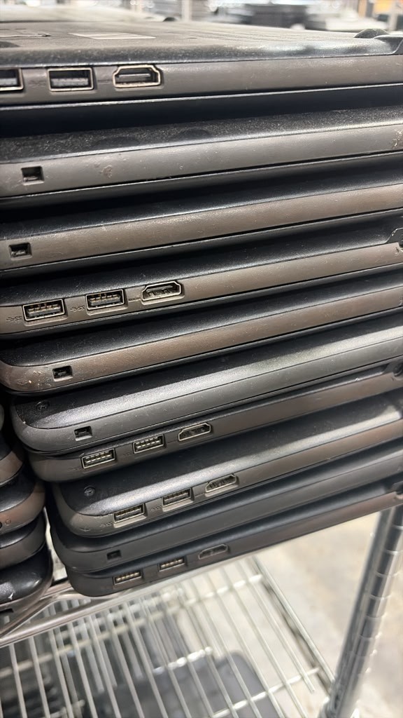 Lot of 10 Dell Latitude 3190 N5030 , 4GB RAM, 128GB eMMC, No windows