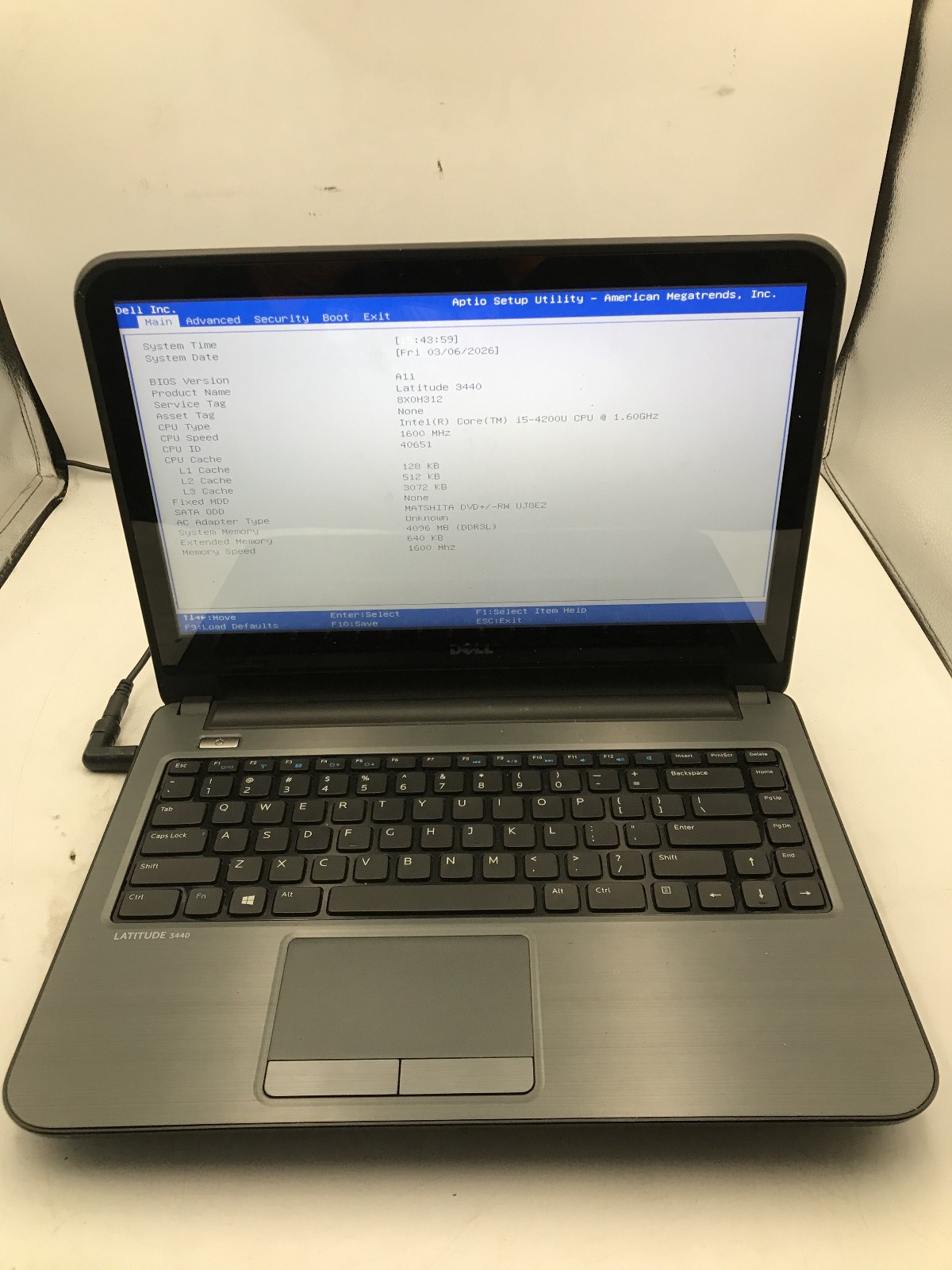 DELL LATITUDE 3440 – BOOTS TO BIOS – INTEL I5 4200U – NO RAM – READ DESCRIP -BB