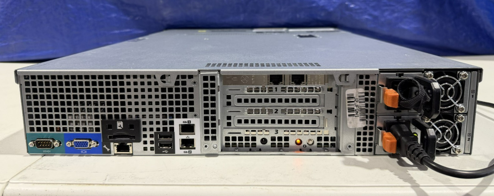 Dell PowerEdge R510 2x Xeon X5650 @ 2.66GHz No Hard-drive See Description
