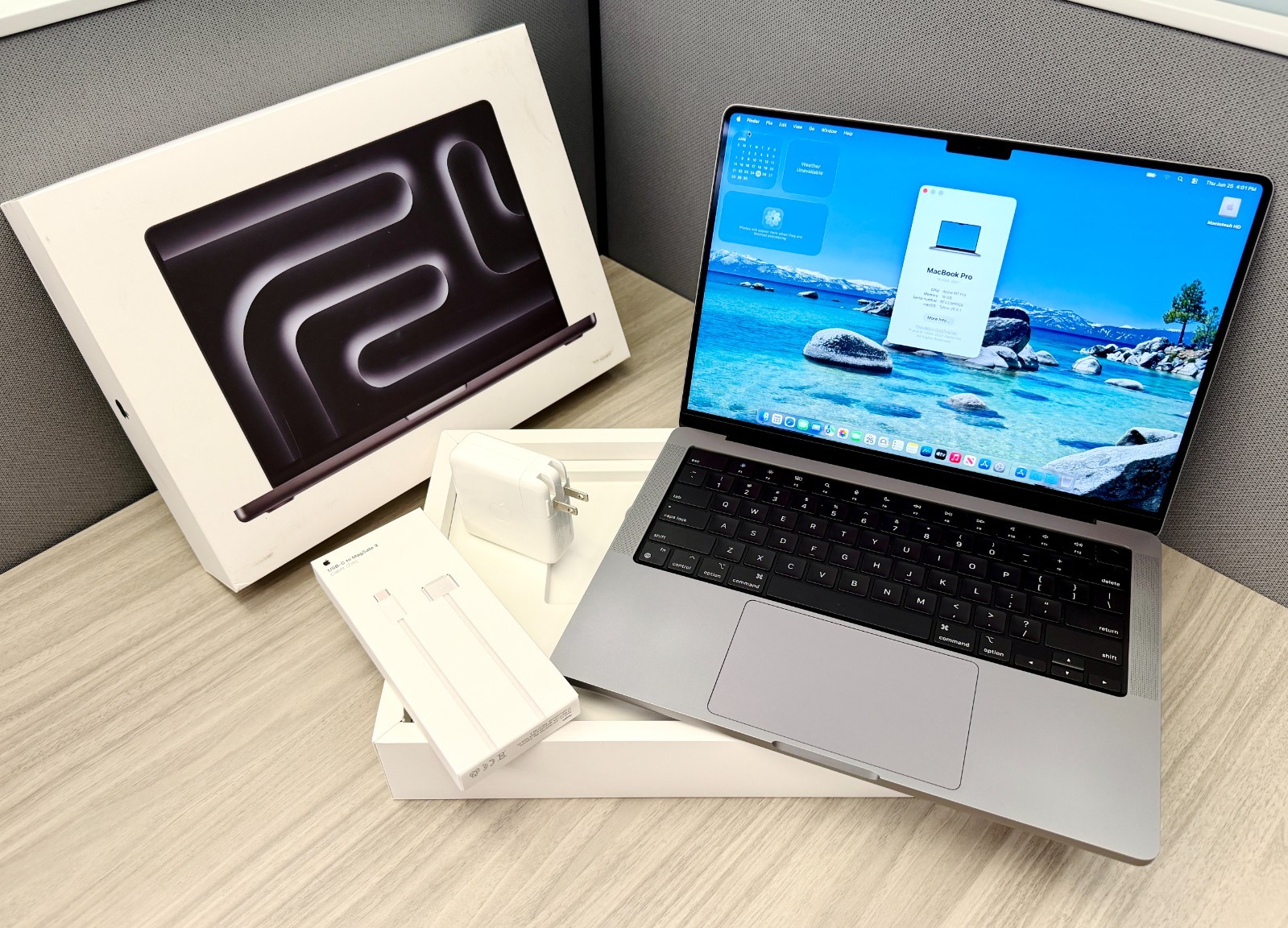 Apple MacBook Pro 14 M1 Pro 14-Core 512GB SSD 16GB RAM – CLEAN